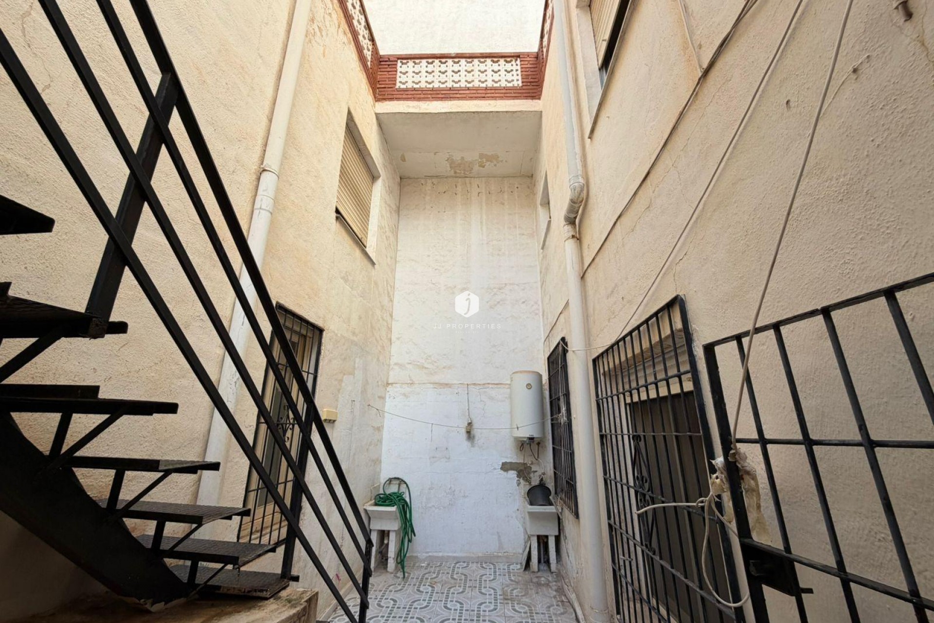 Segunda mano - Chalet -
Torrevieja