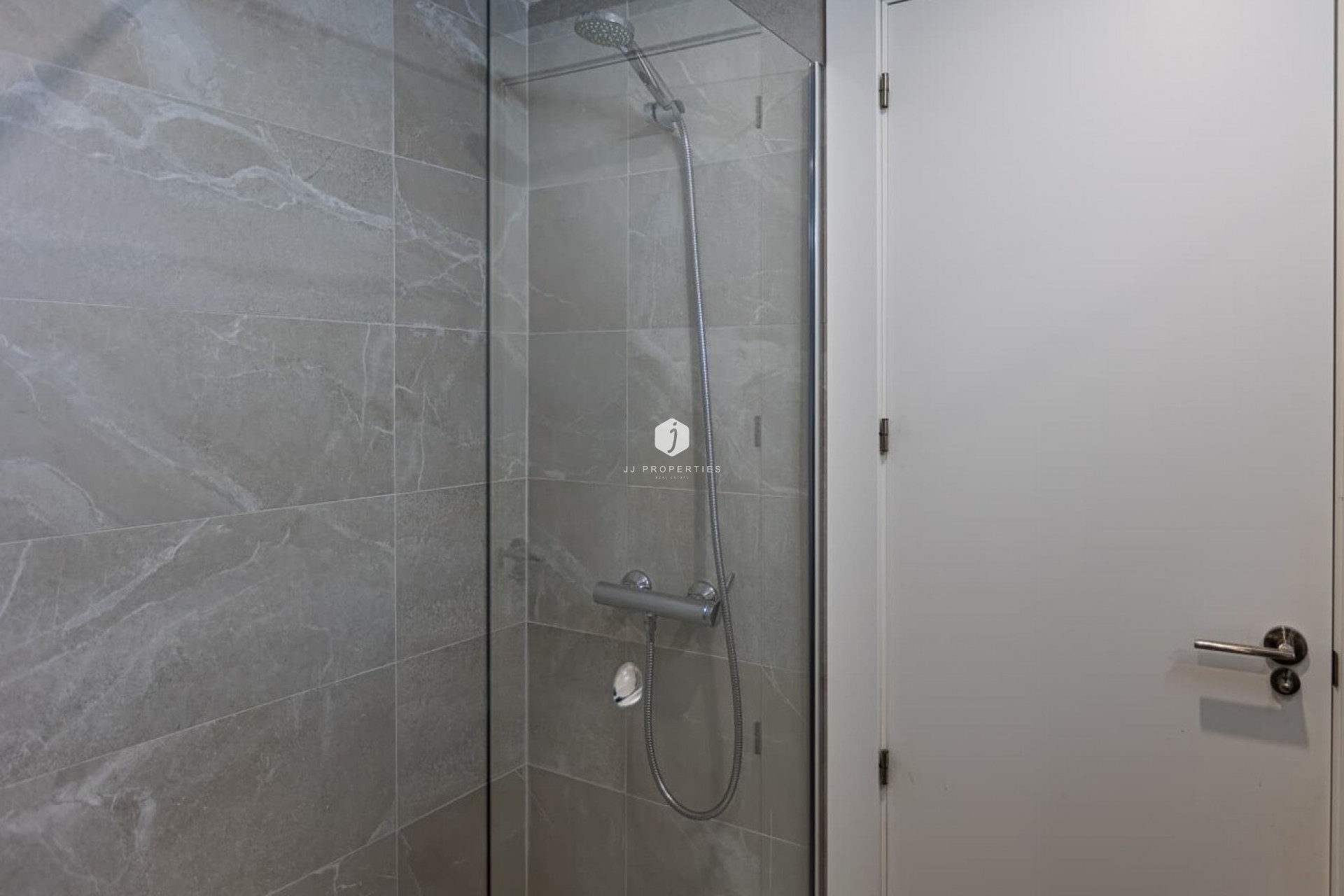 Segunda mano - Chalet -
Torrevieja