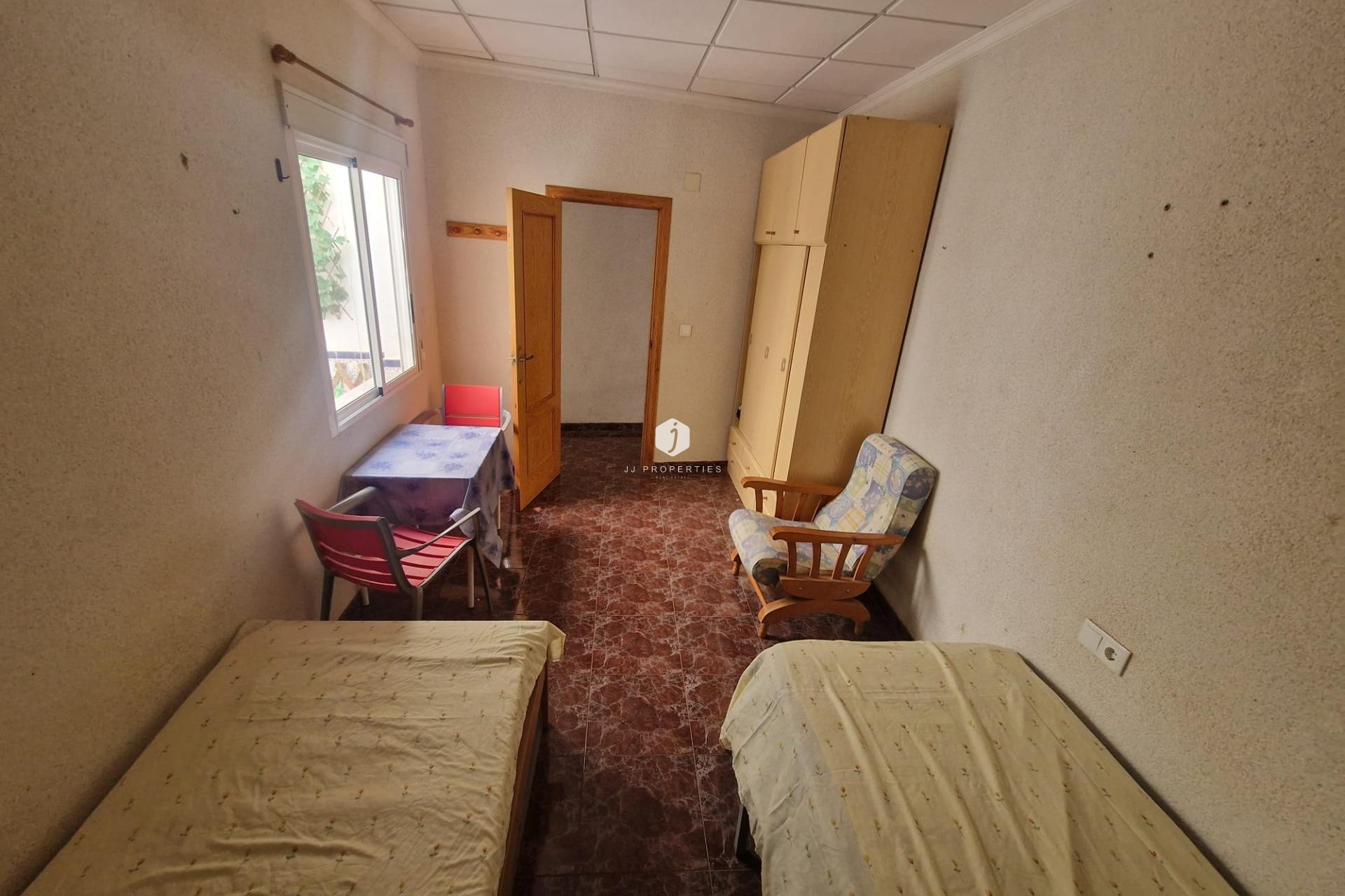 Segunda mano - Chalet -
Torrevieja