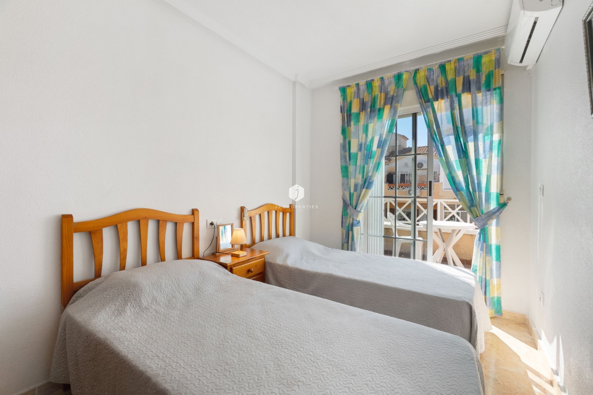 Segunda mano - Duplex -
Torrevieja - Nueva Torrevieja