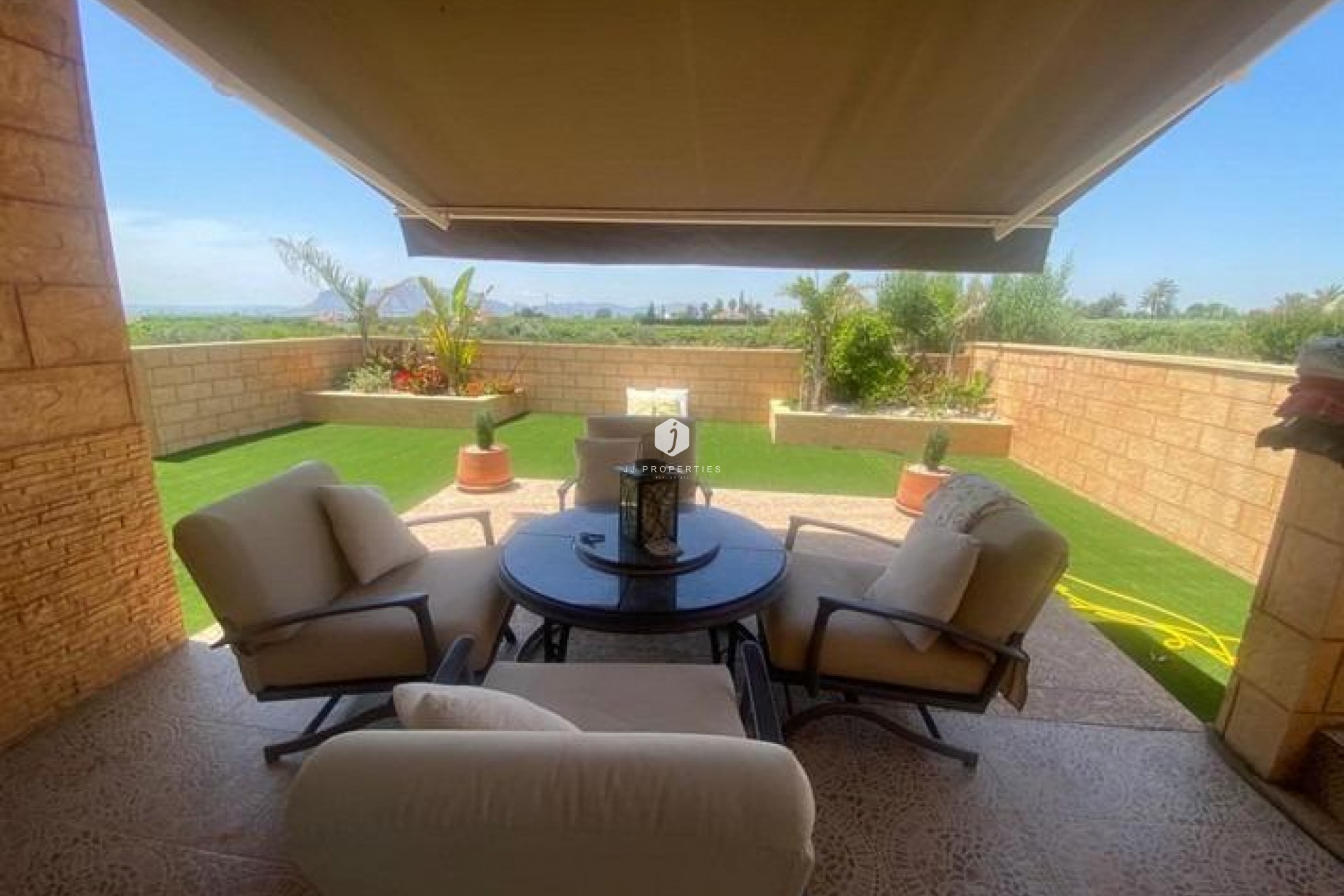 Segunda mano - Villa -
Albatera - Campo De Albatera