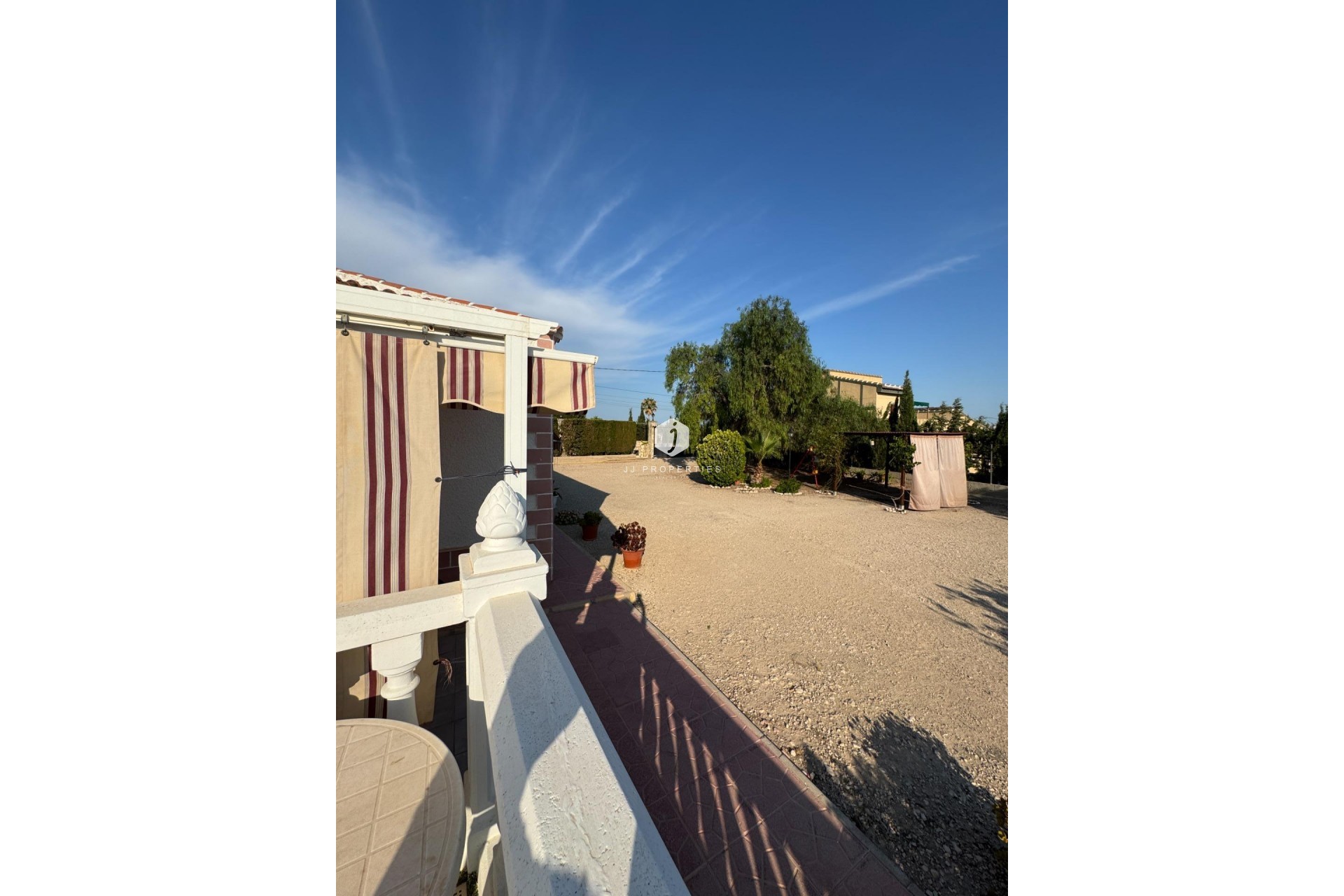 Segunda mano - Villa -
Albatera - Partida Lomas