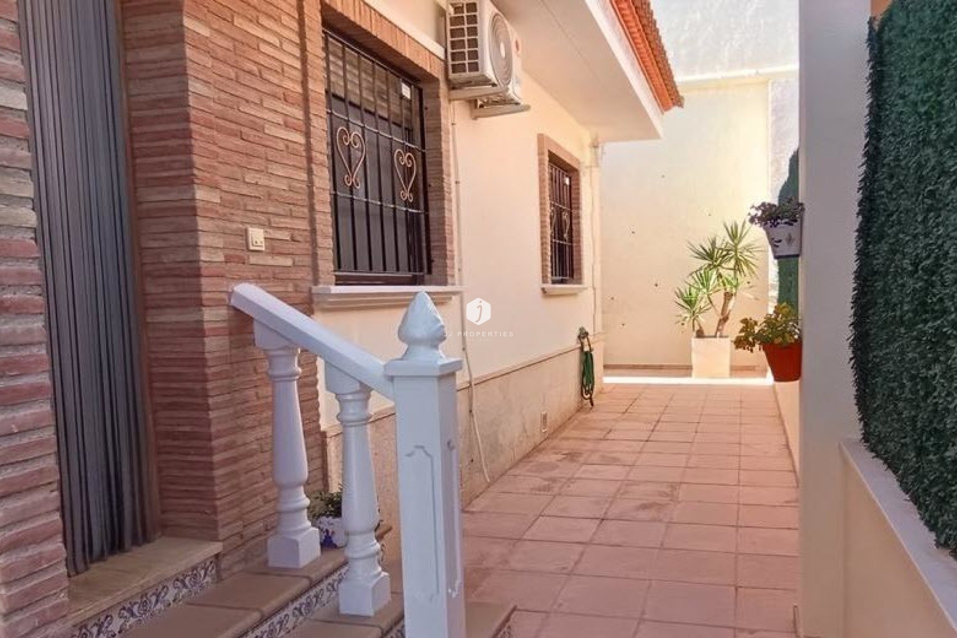 Segunda mano - Villa -
Bigastro - Inland