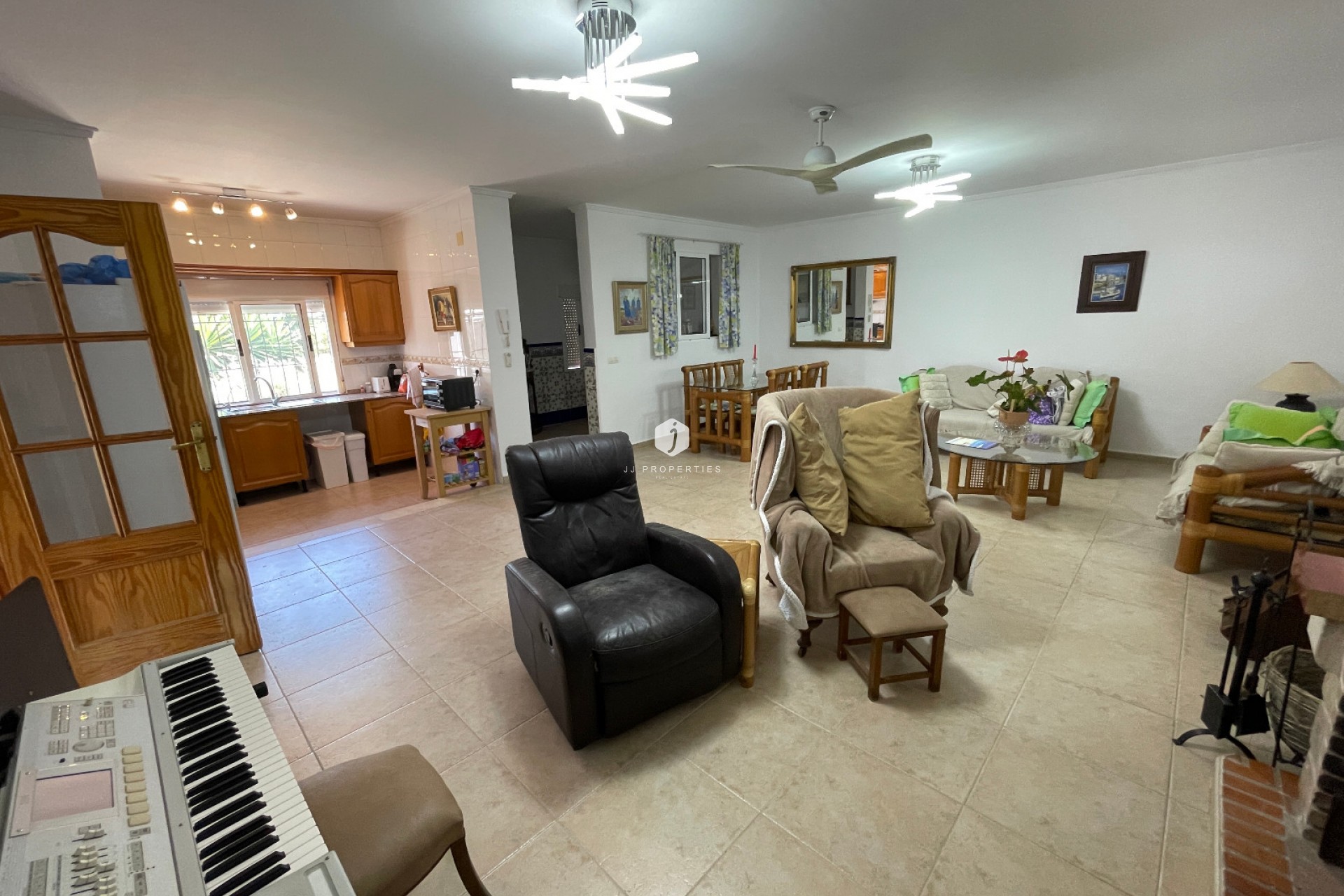 Segunda mano - Villa -
Daya Nueva - Costa Blanca