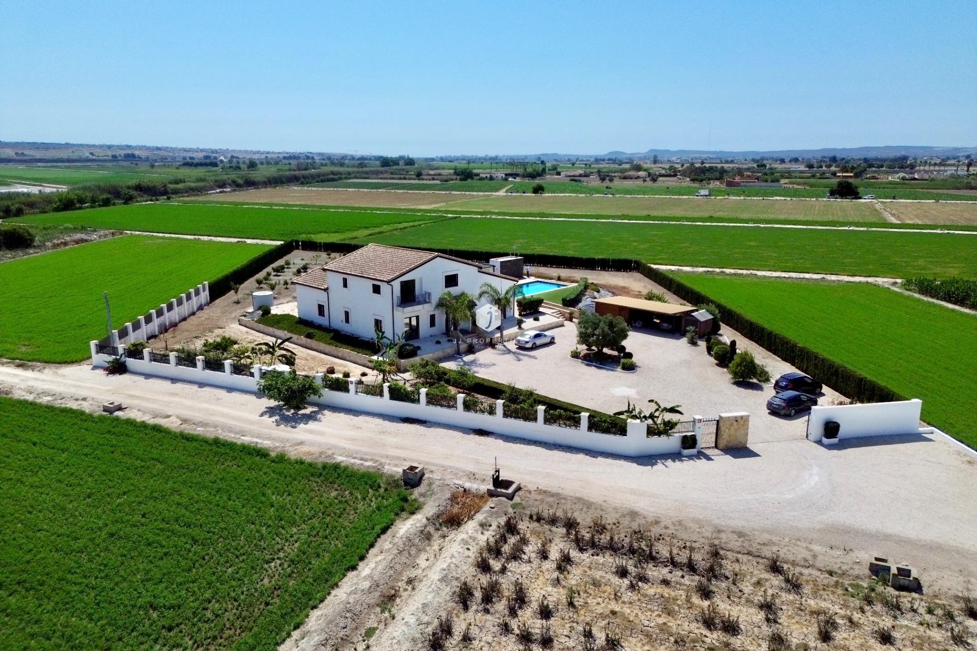 Segunda mano - Villa -
Dolores - Comunidad Valenciana