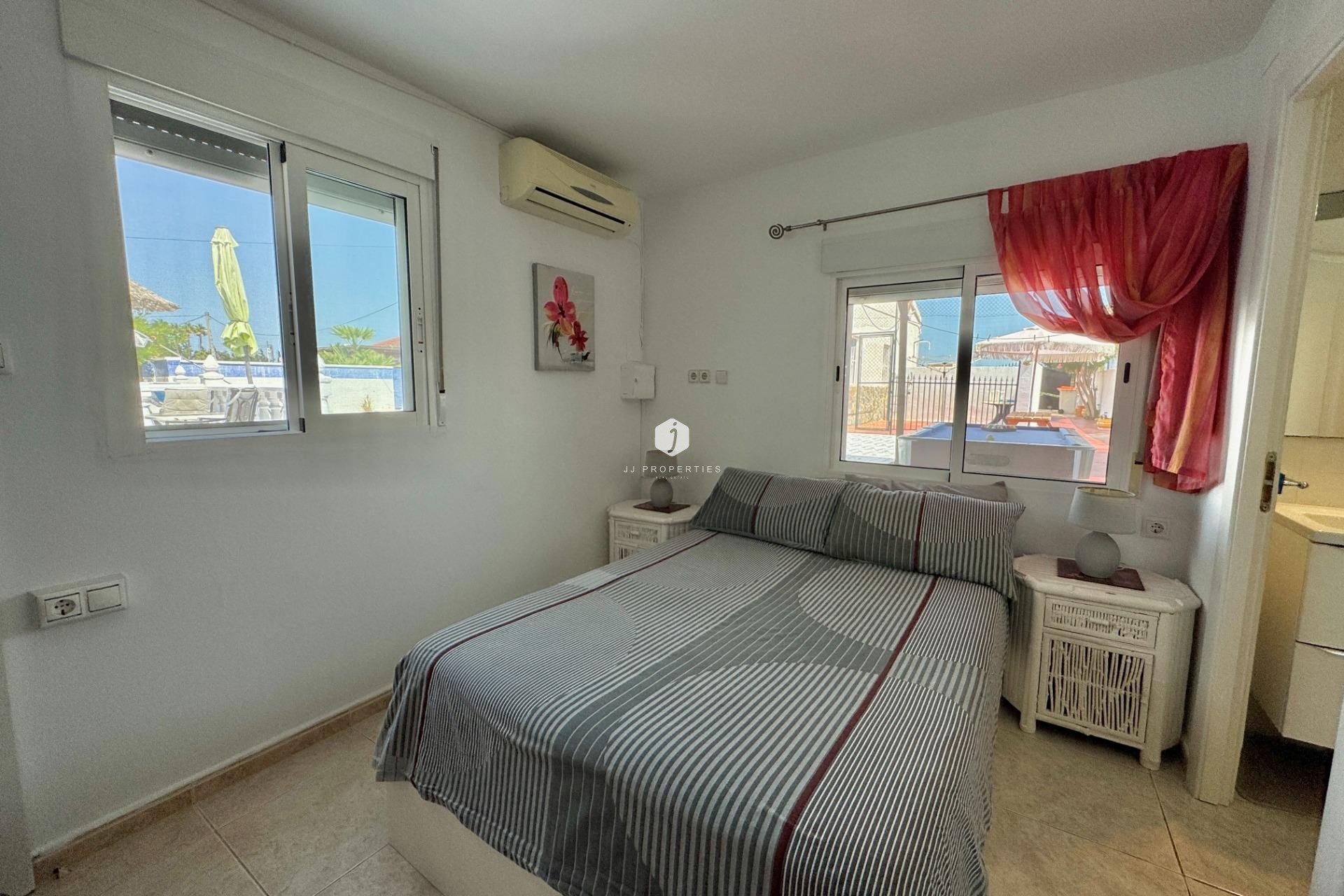 Segunda mano - Villa -
Dolores - Comunidad Valenciana