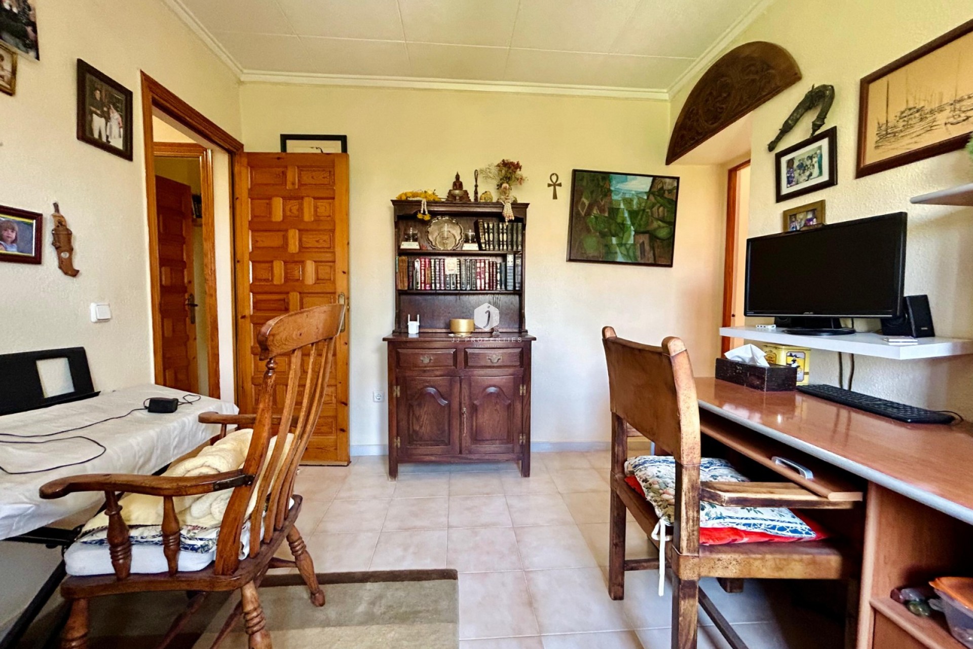 Segunda mano - Villa -
El Chaparral - Inland