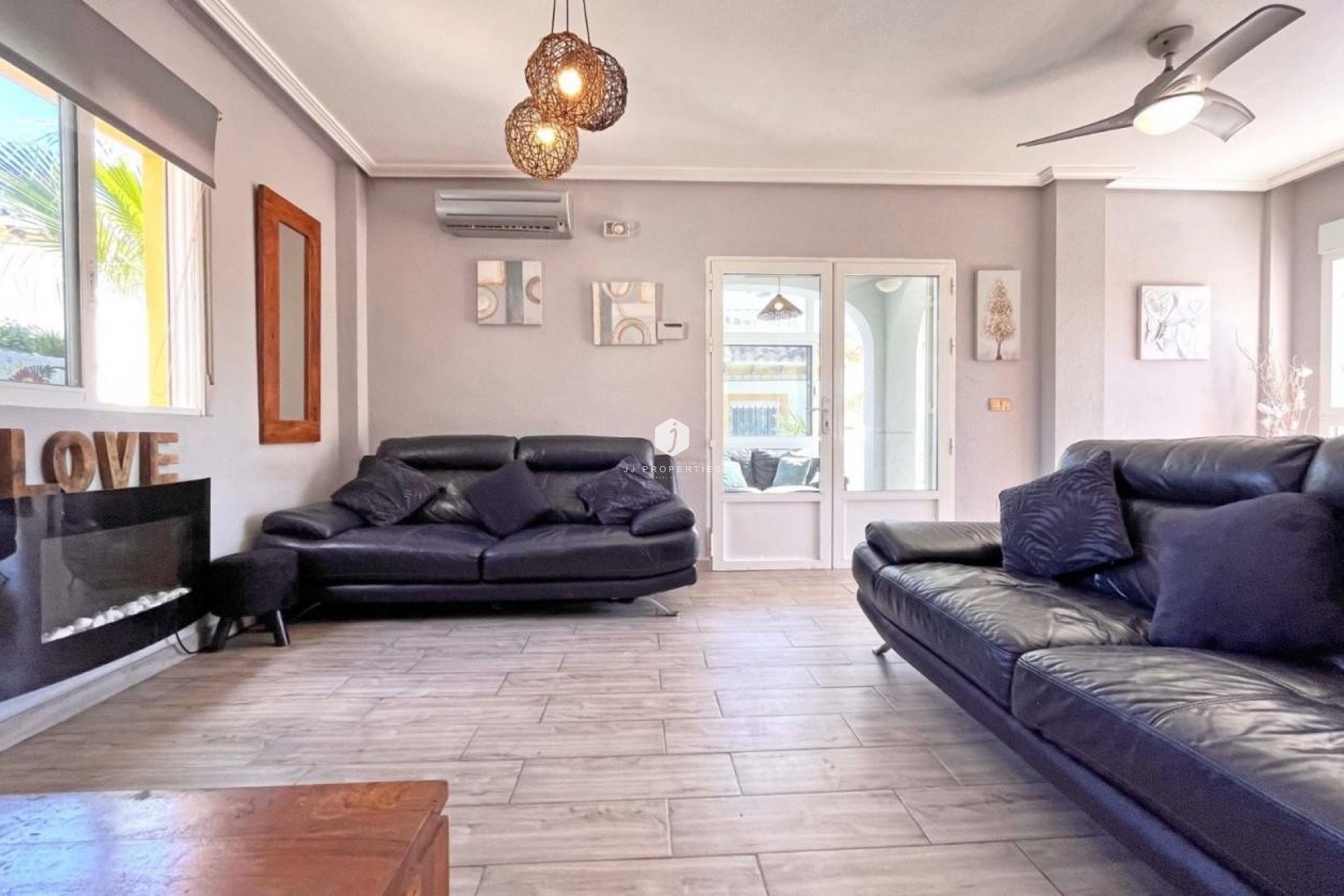 Segunda mano - Villa -
La Zenia - Costa Blanca