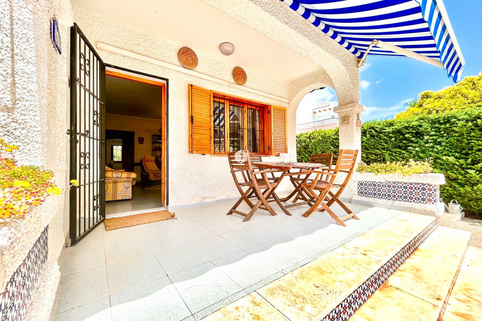 Segunda mano - Villa -
La Zenia - Costa Blanca