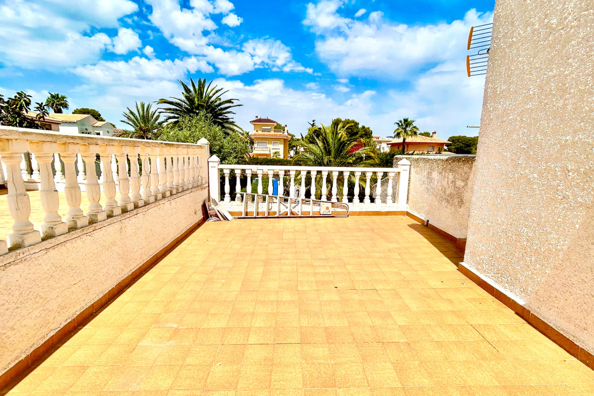 Segunda mano - Villa -
La Zenia - Costa Blanca