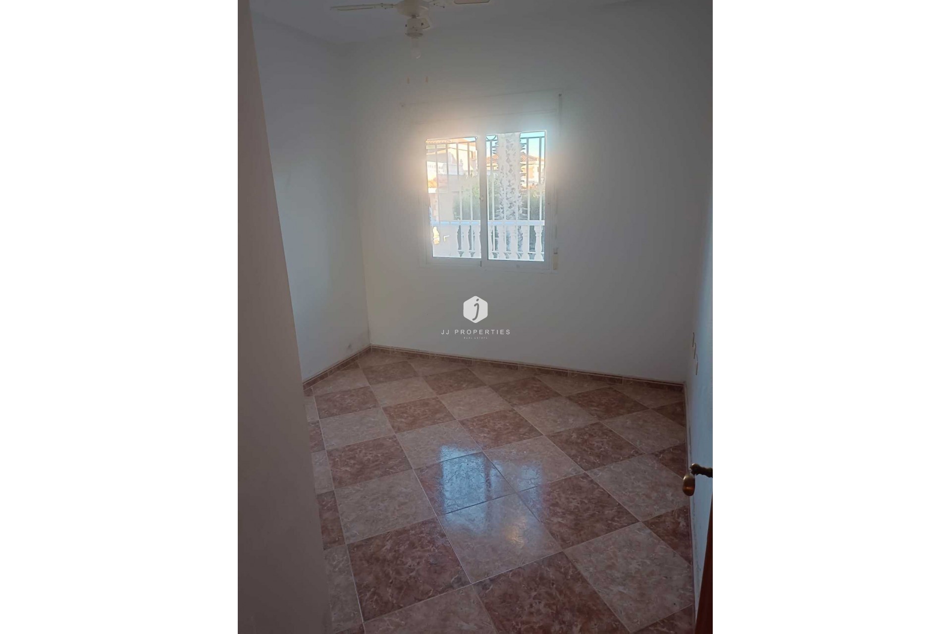 Segunda mano - Villa -
Los Altos - Costa Blanca