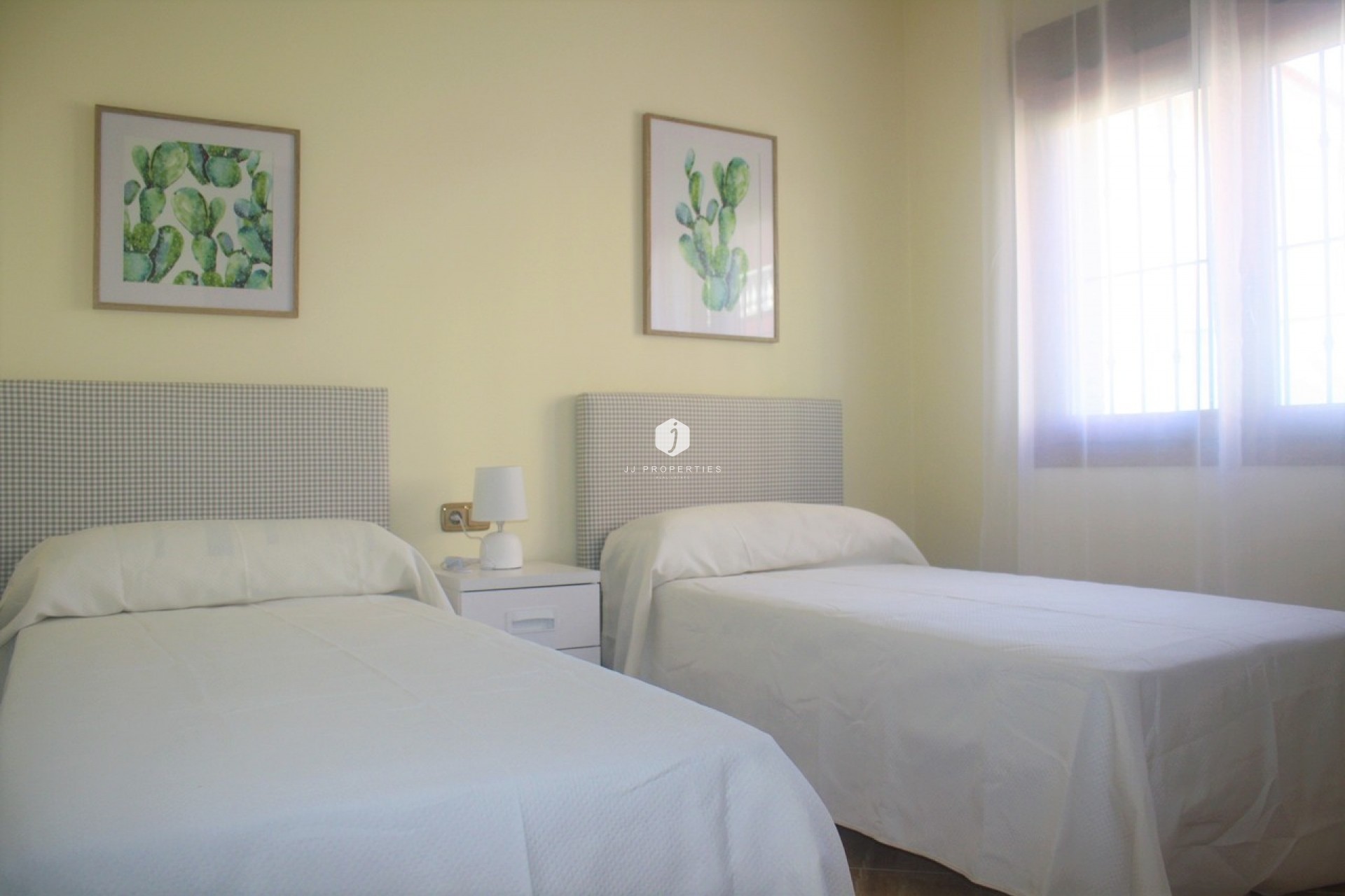 Segunda mano - Villa -
Los Altos - Costa Blanca