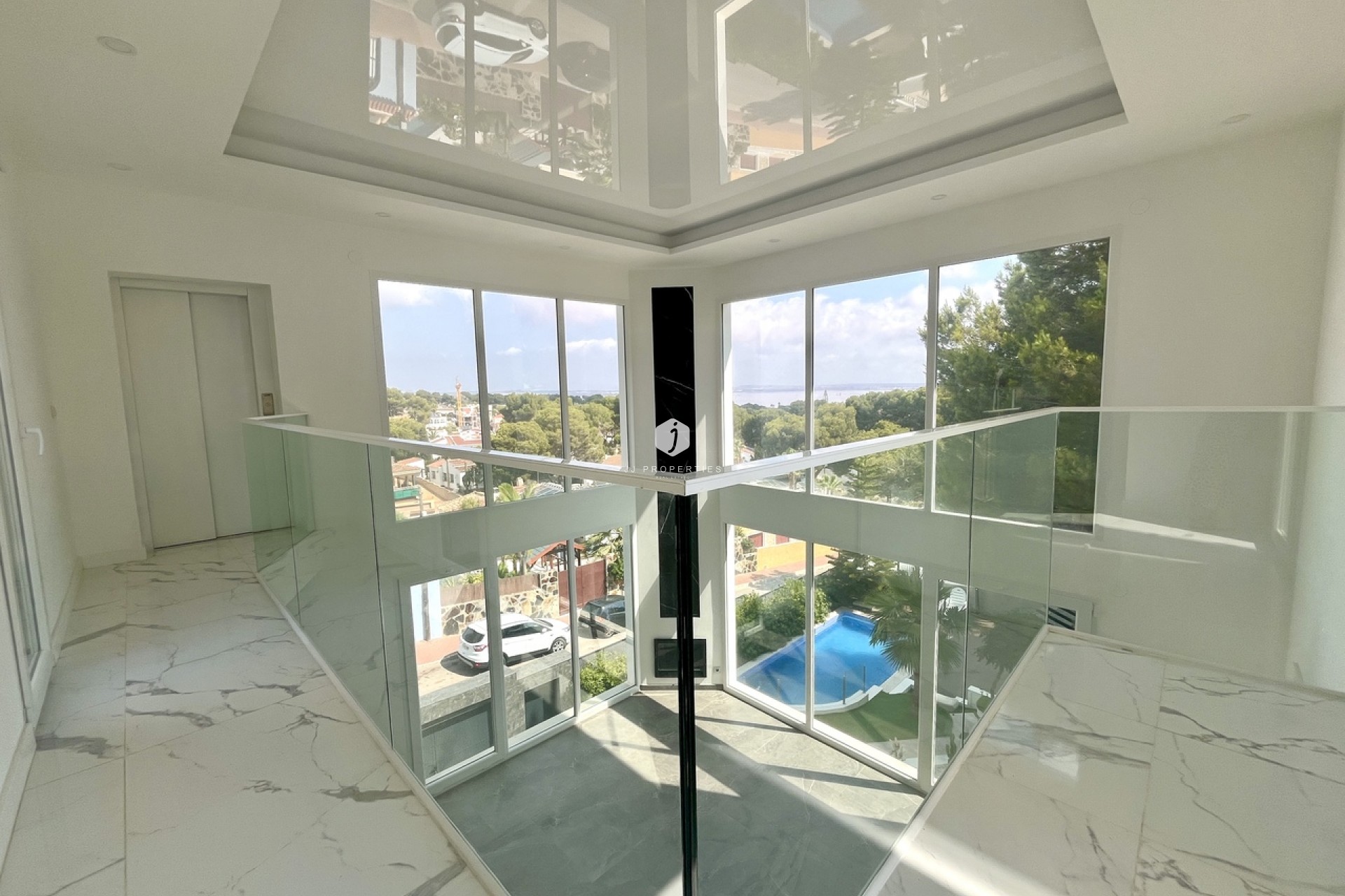 Segunda mano - Villa -
Los Balcones - Costa Blanca