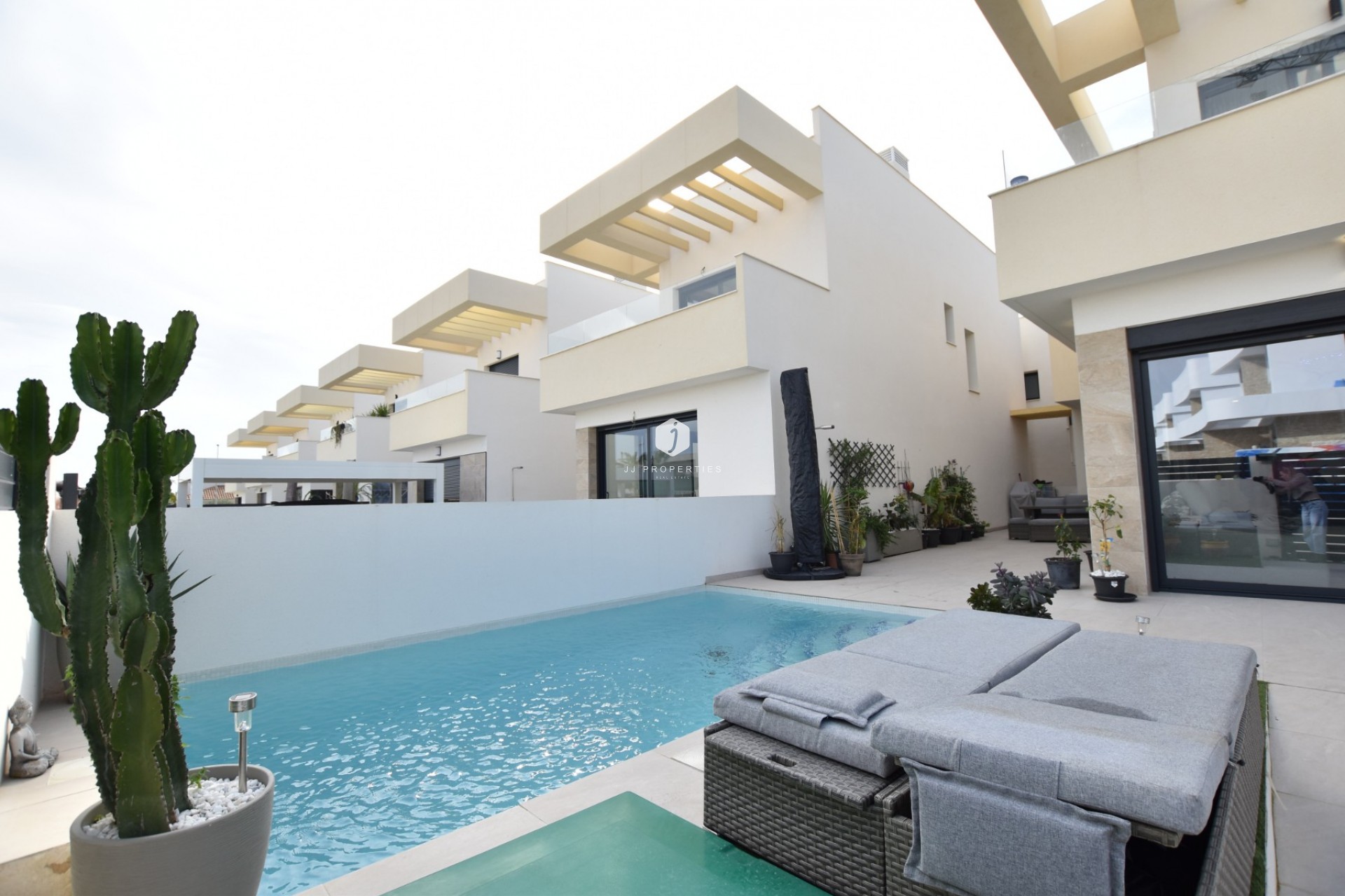 Segunda mano - Villa -
Los Montesinos - Costa Blanca