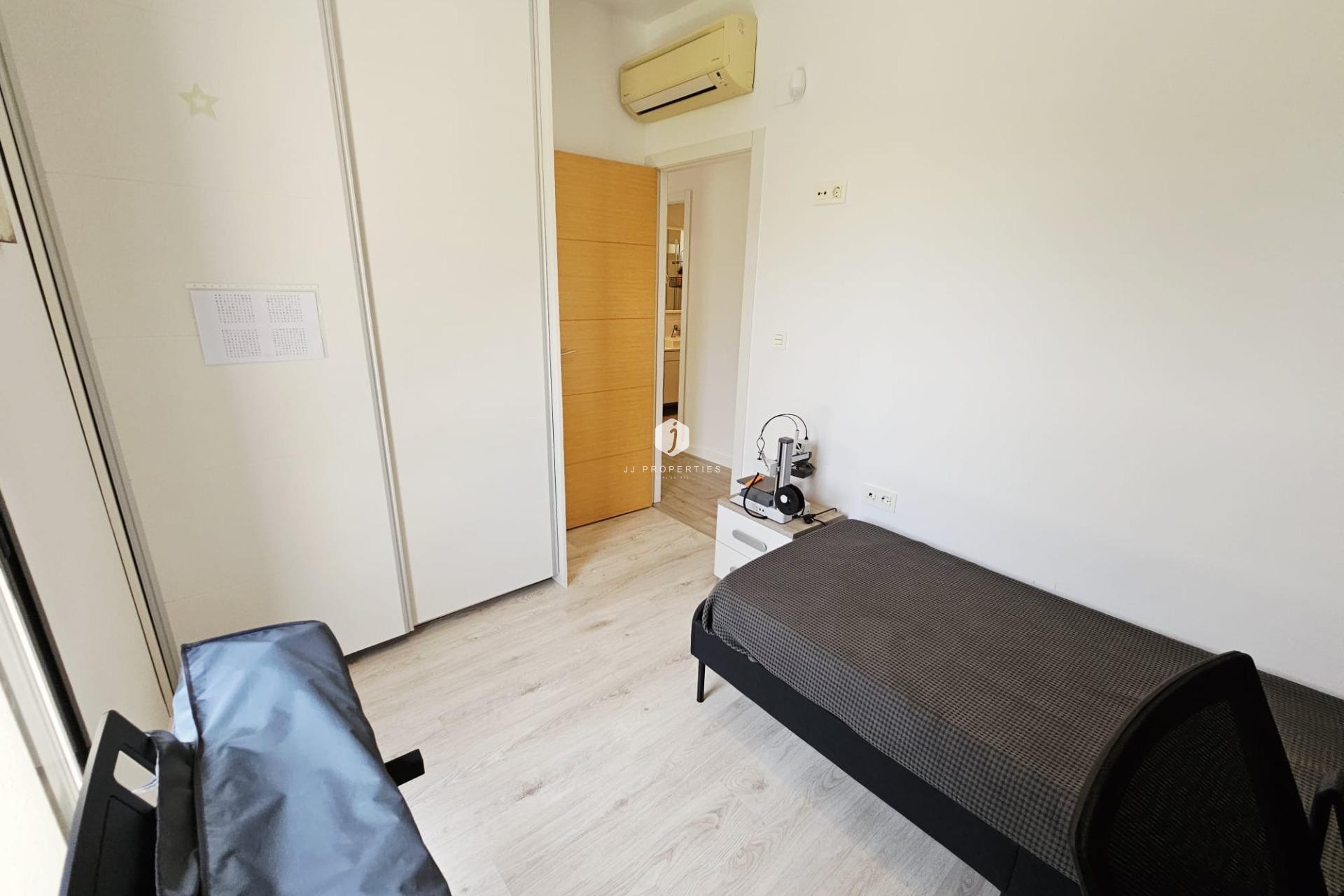 Segunda mano - Villa -
Orihuela Costa - La Regia