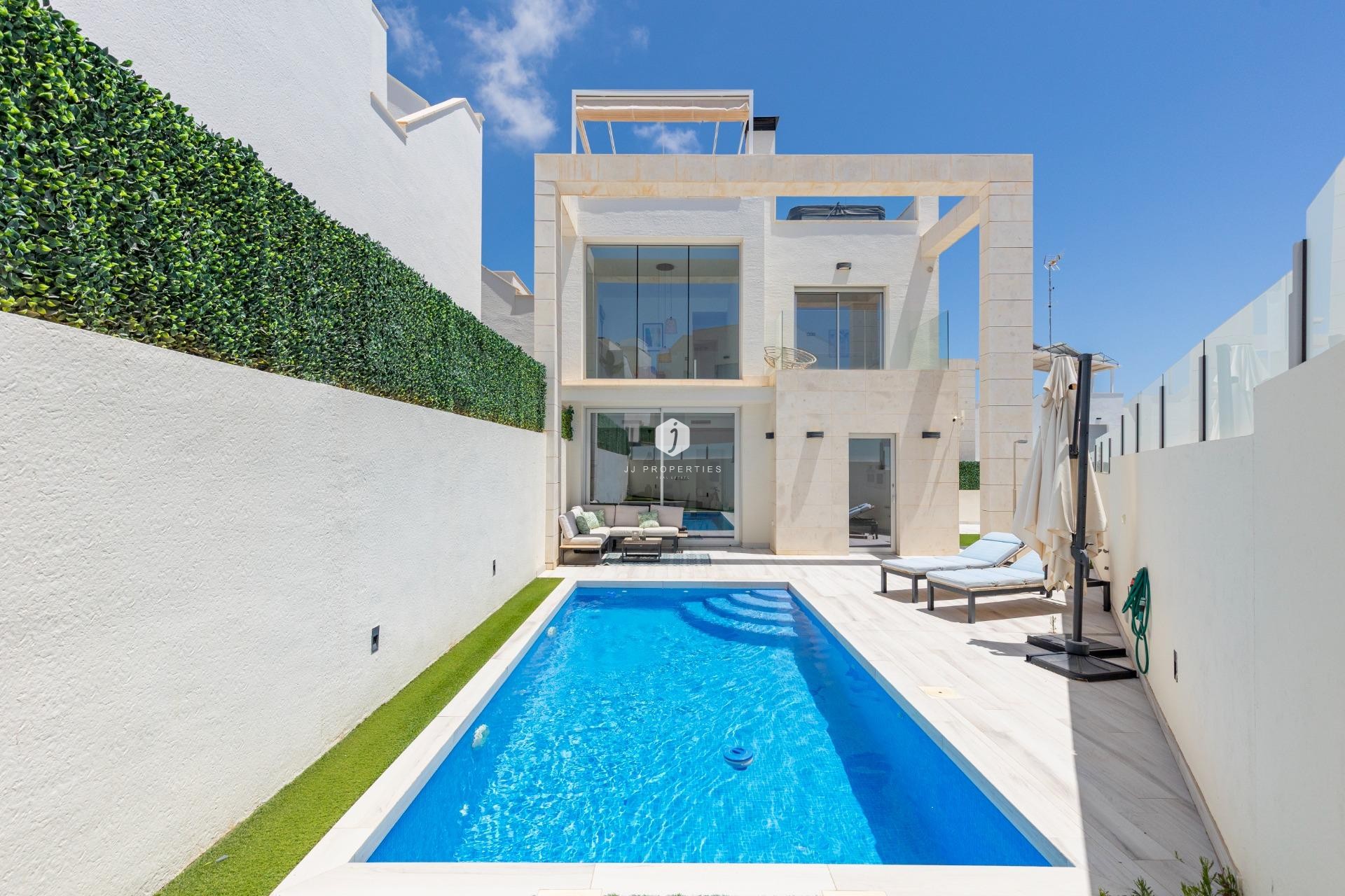 Segunda mano - Villa -
Orihuela Costa - Lomas de Cabo Roig