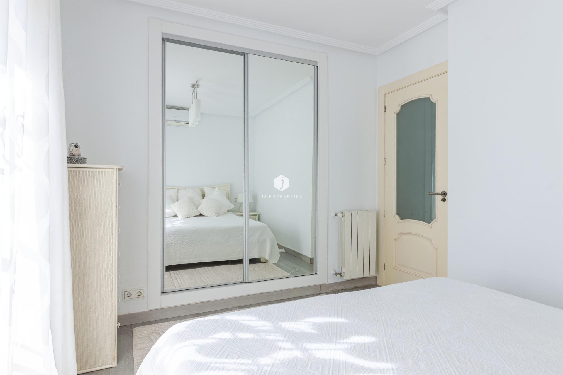 Segunda mano - Villa -
Orihuela Costa - Los Almendros-la Florida