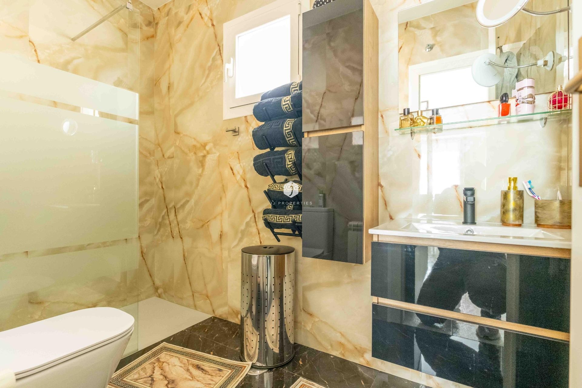 Segunda mano - Villa -
Orihuela Costa - Punta Prima