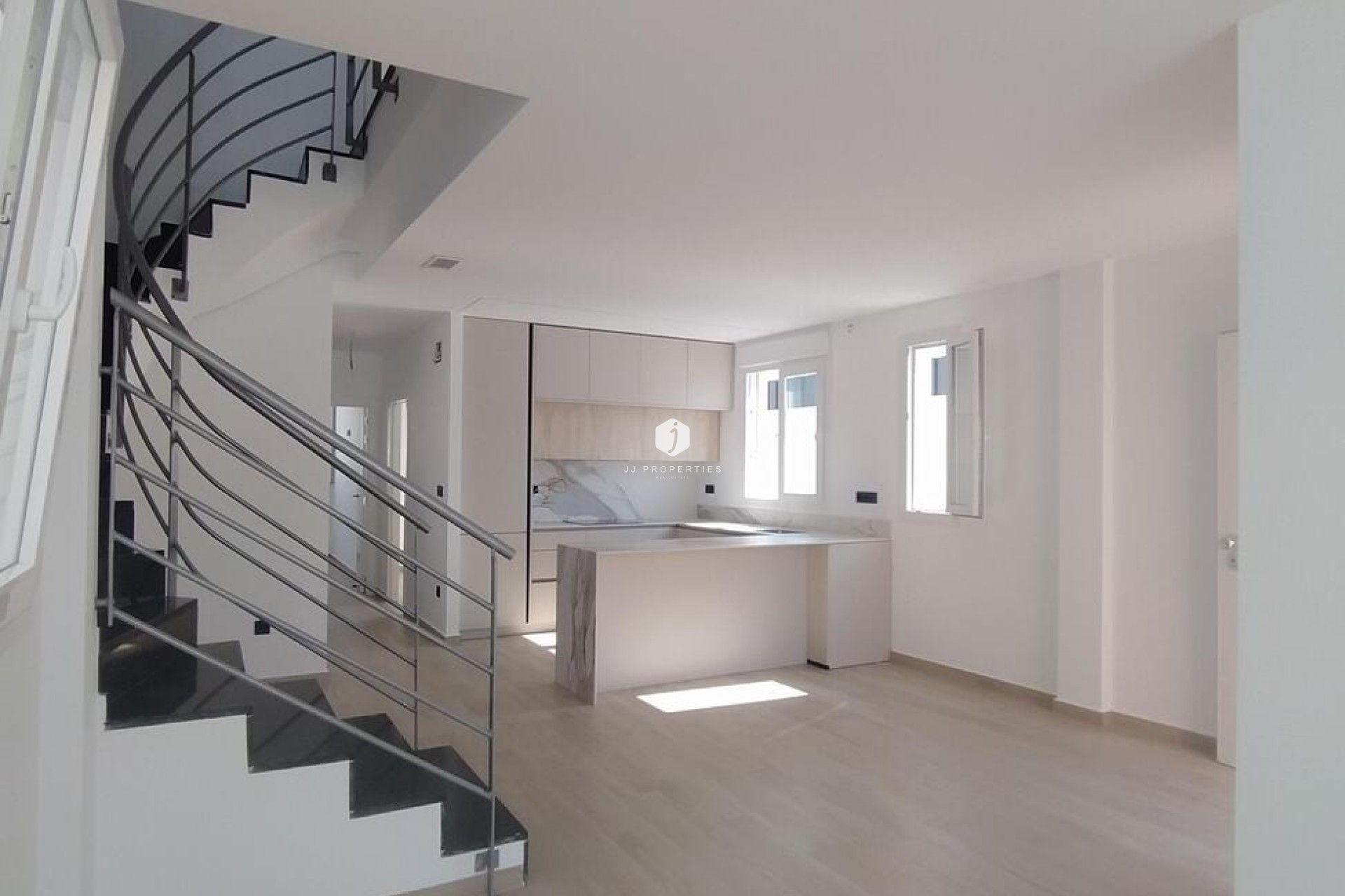 Segunda mano - Villa Penthouse -
Torrevieja - aguas nuevas