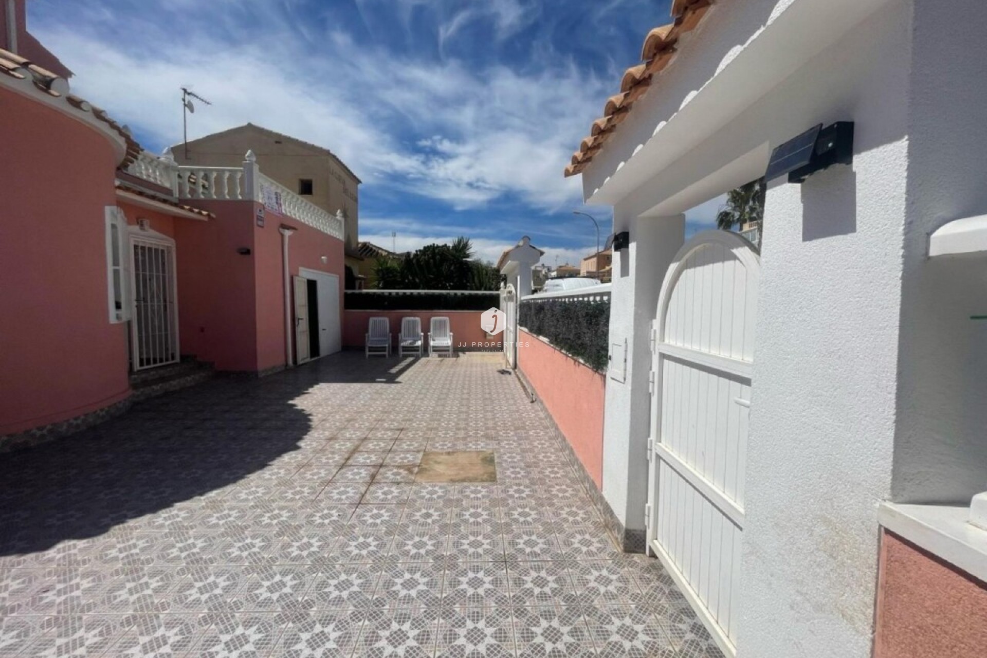 Segunda mano - Villa -
Playa Flamenca - Costa Blanca
