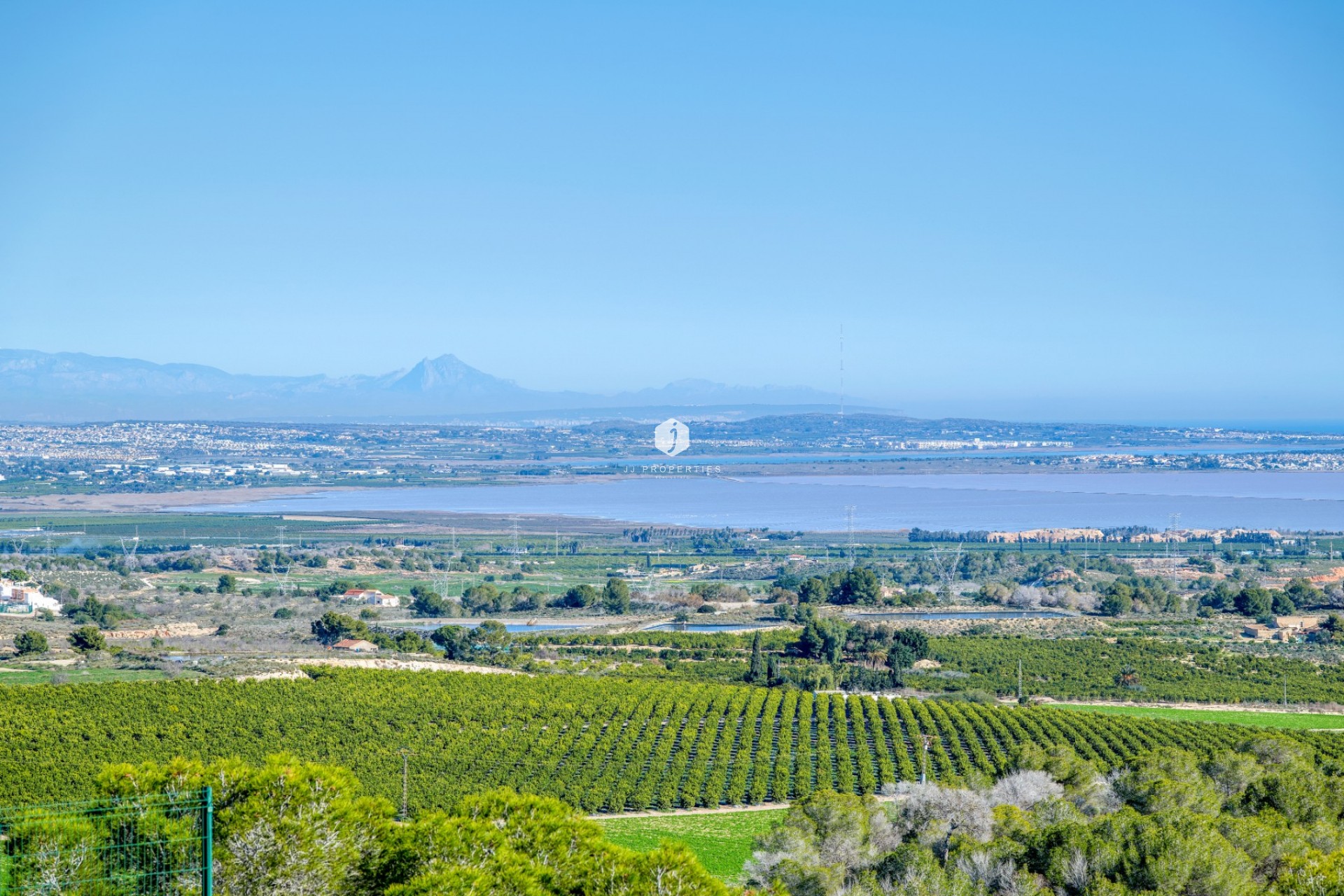 Segunda mano - Villa -
San Miguel de Salinas - Inland