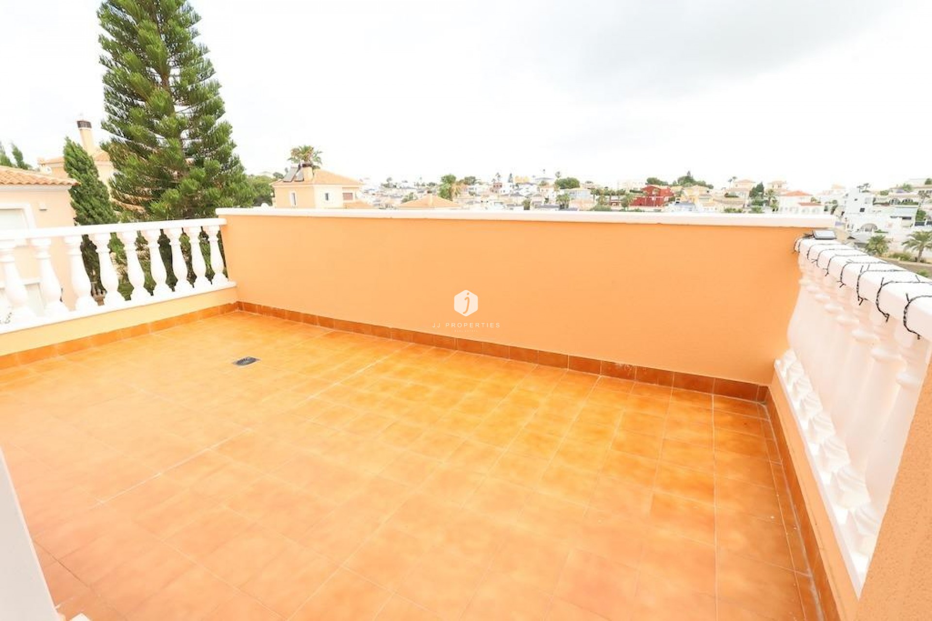 Segunda mano - Villa -
San Miguel de Salinas - Inland