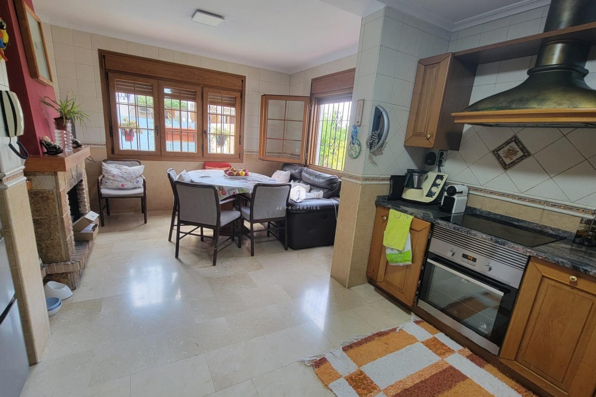 Segunda mano - Villa -
Torrevieja - aguas nuevas