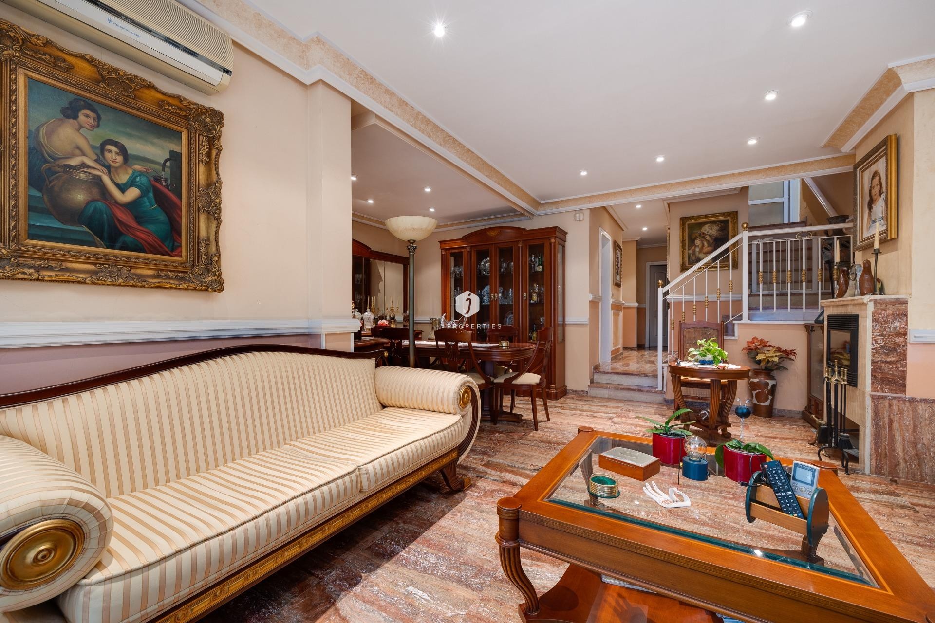 Segunda mano - Villa -
Torrevieja - aguas nuevas