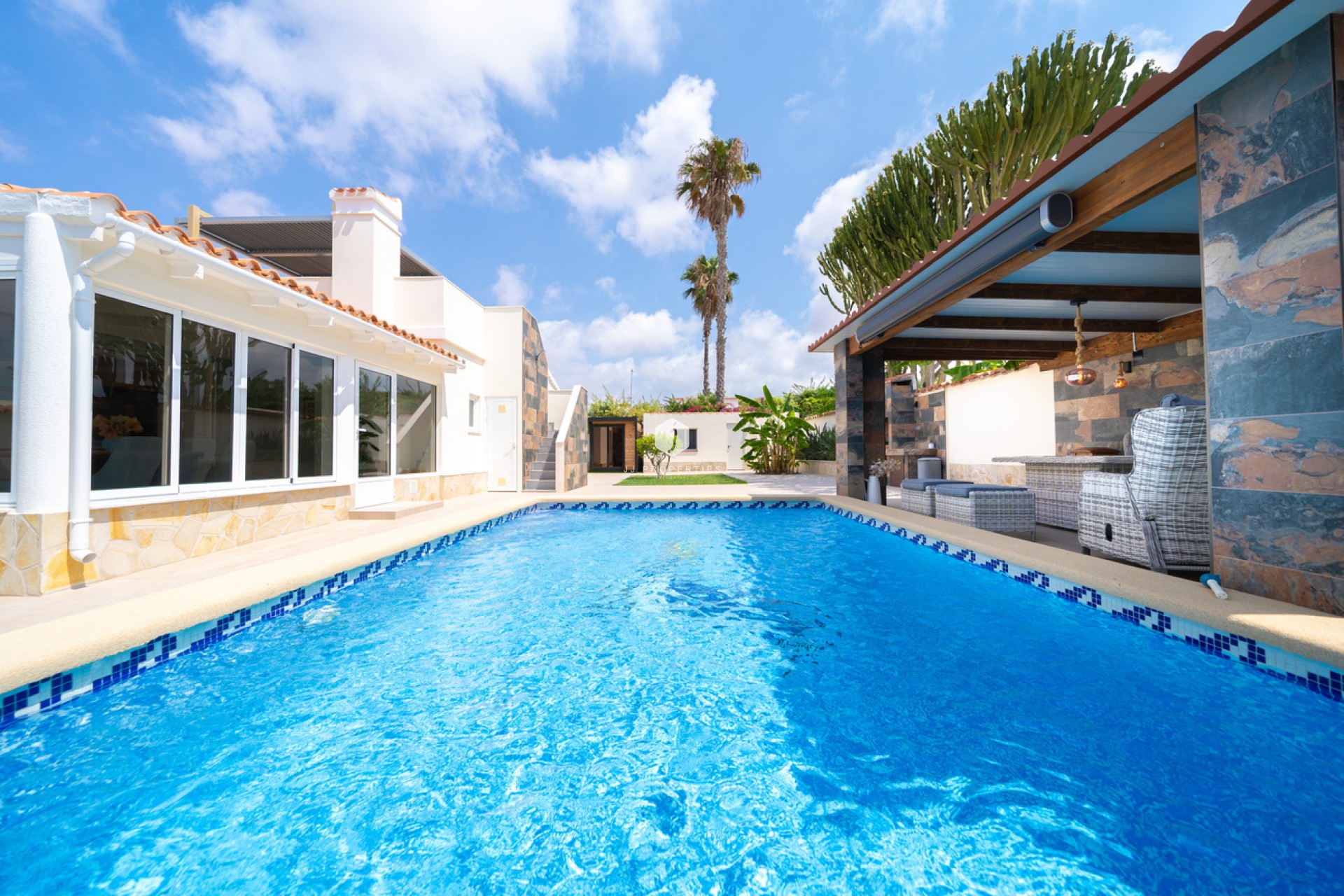 Segunda mano - Villa -
Torrevieja - Costa Blanca