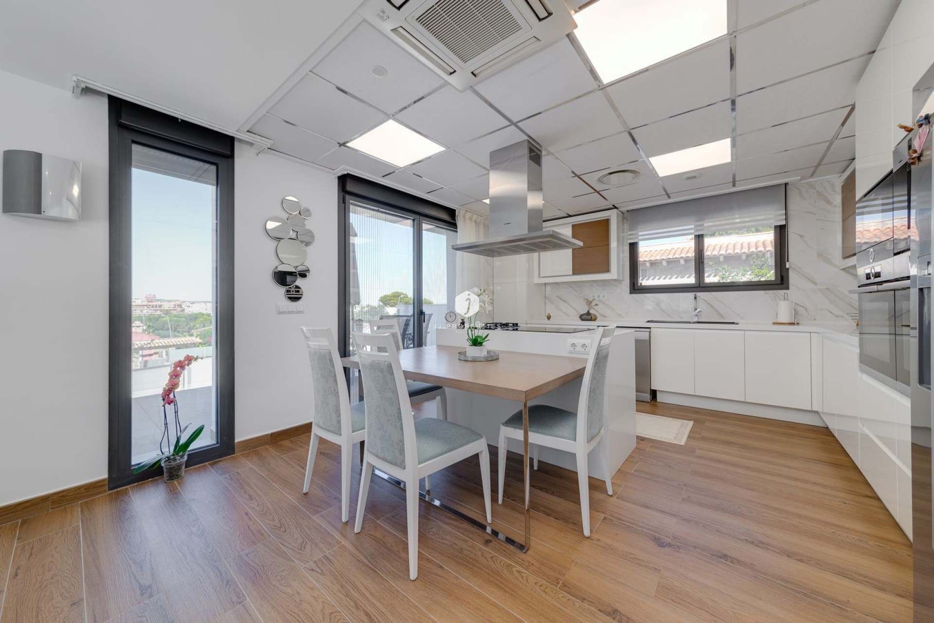 Segunda mano - Villa -
Torrevieja - Costa Blanca