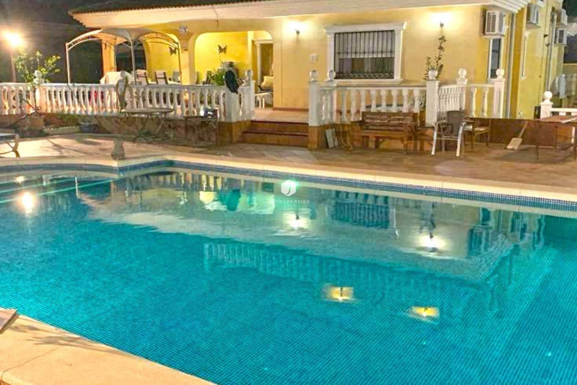 Segunda mano - Villa -
Torrevieja - Costa Blanca