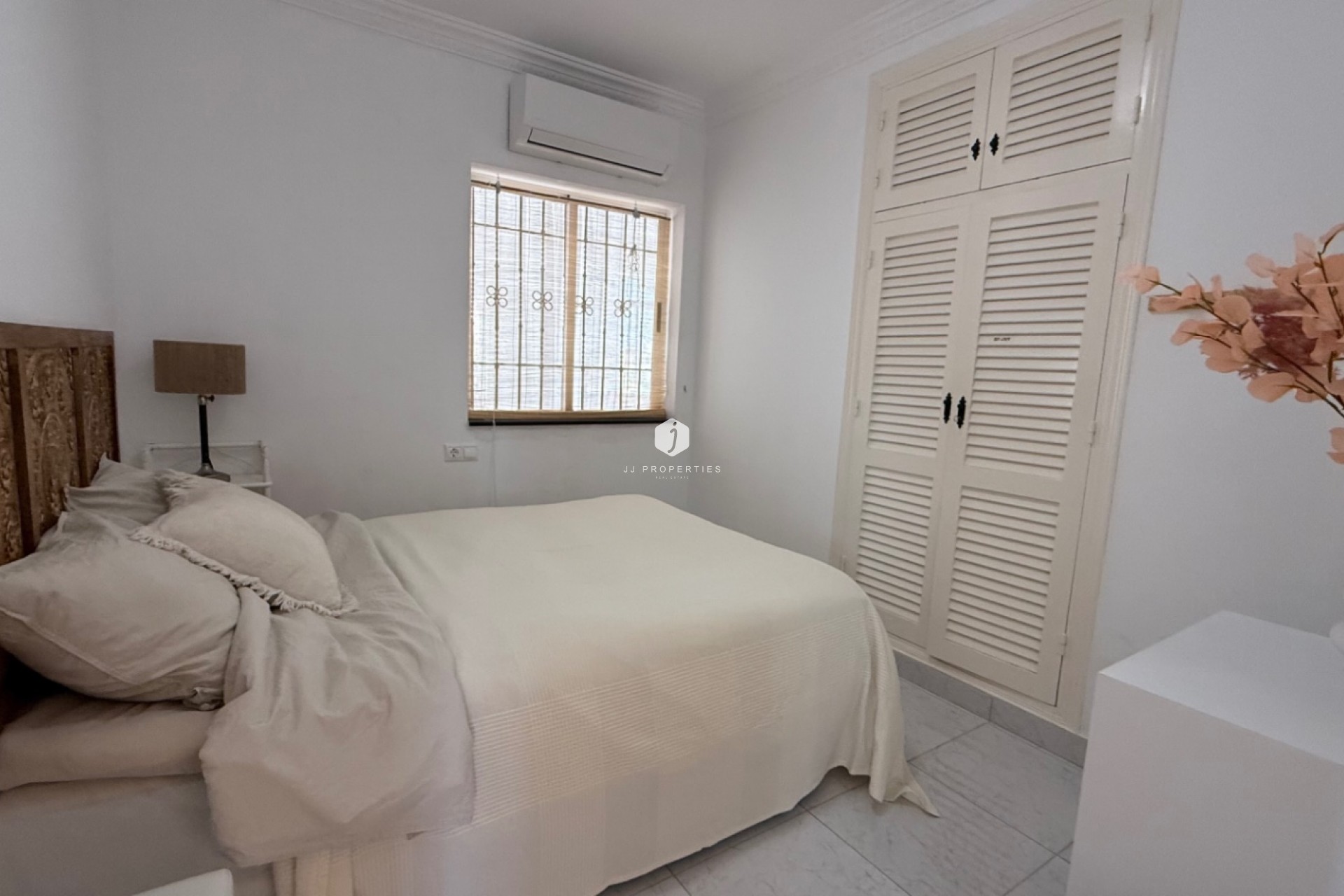 Segunda mano - Villa -
Torrevieja - Costa Blanca