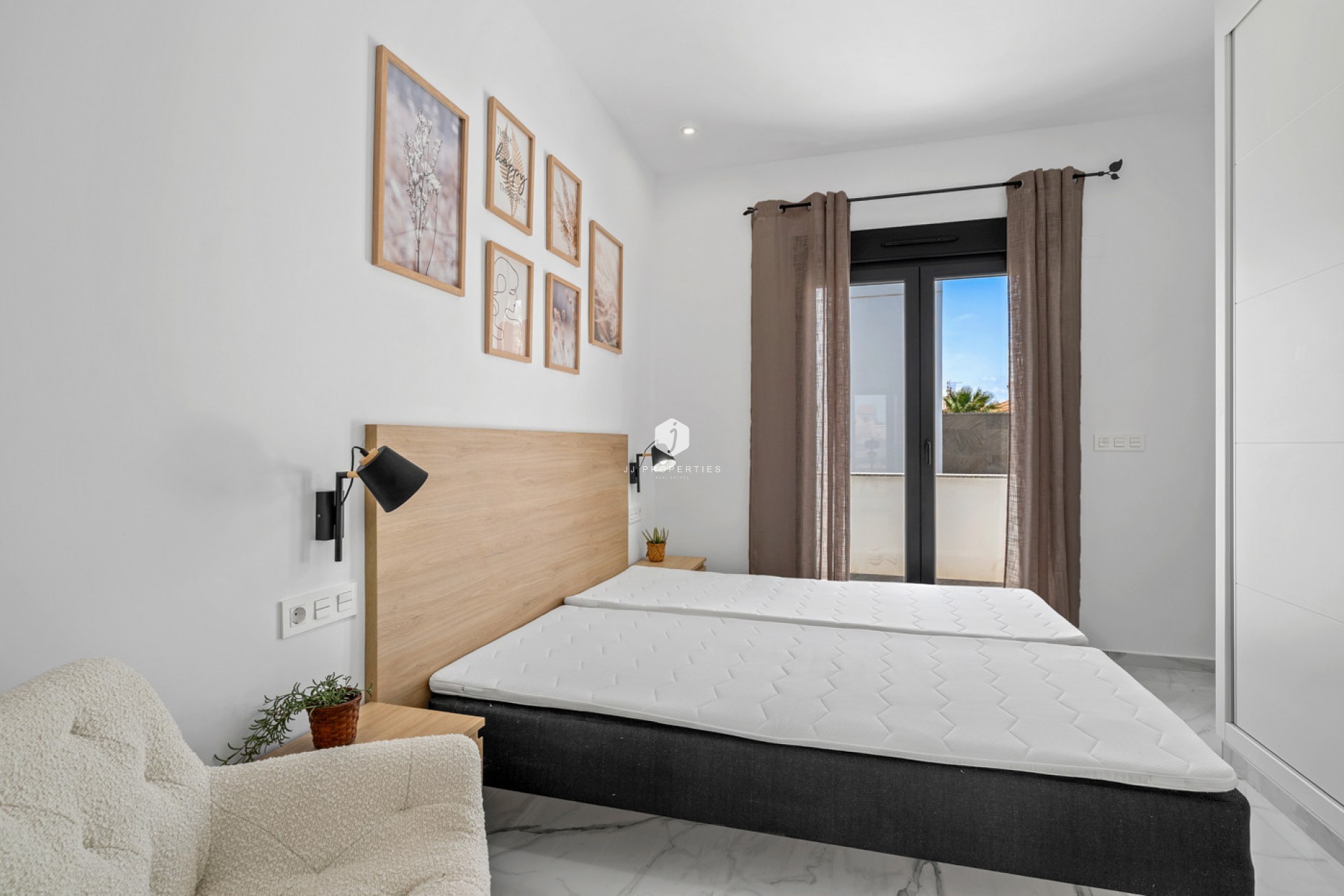 Segunda mano - Villa -
Torrevieja - Costa Blanca