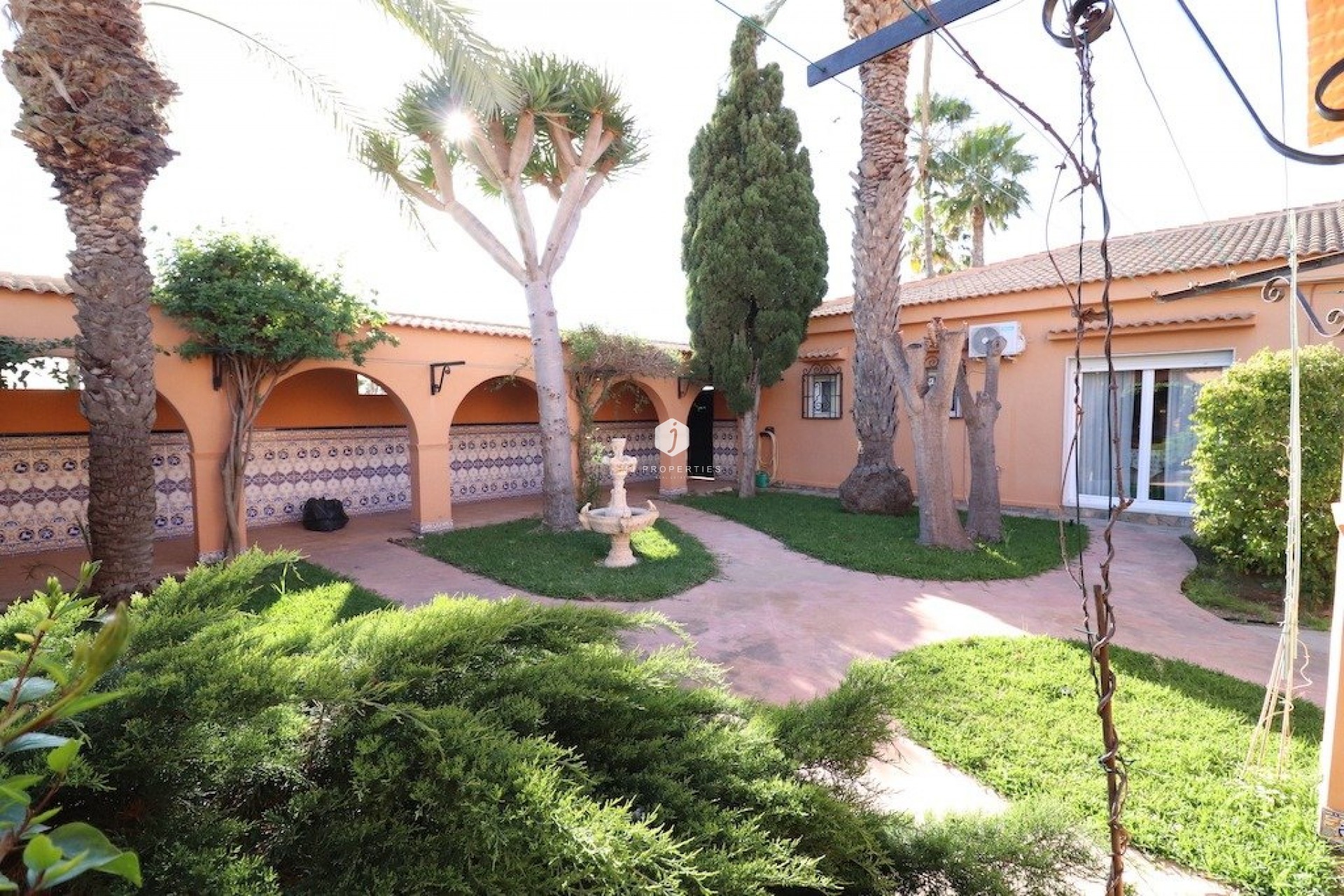 Segunda mano - Villa -
Torrevieja - Costa Blanca