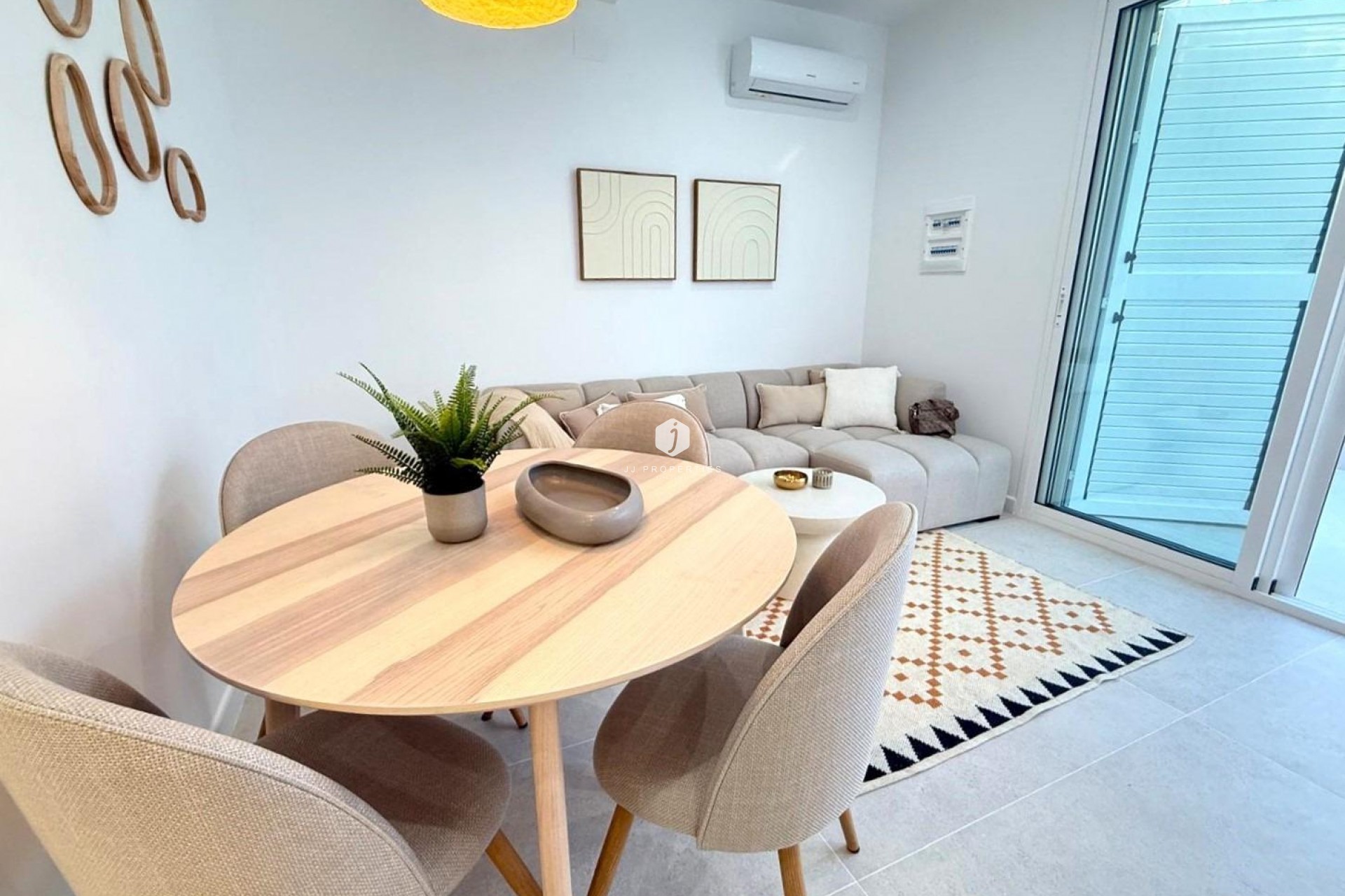 Segunda mano - Villa -
Torrevieja - El chaparral