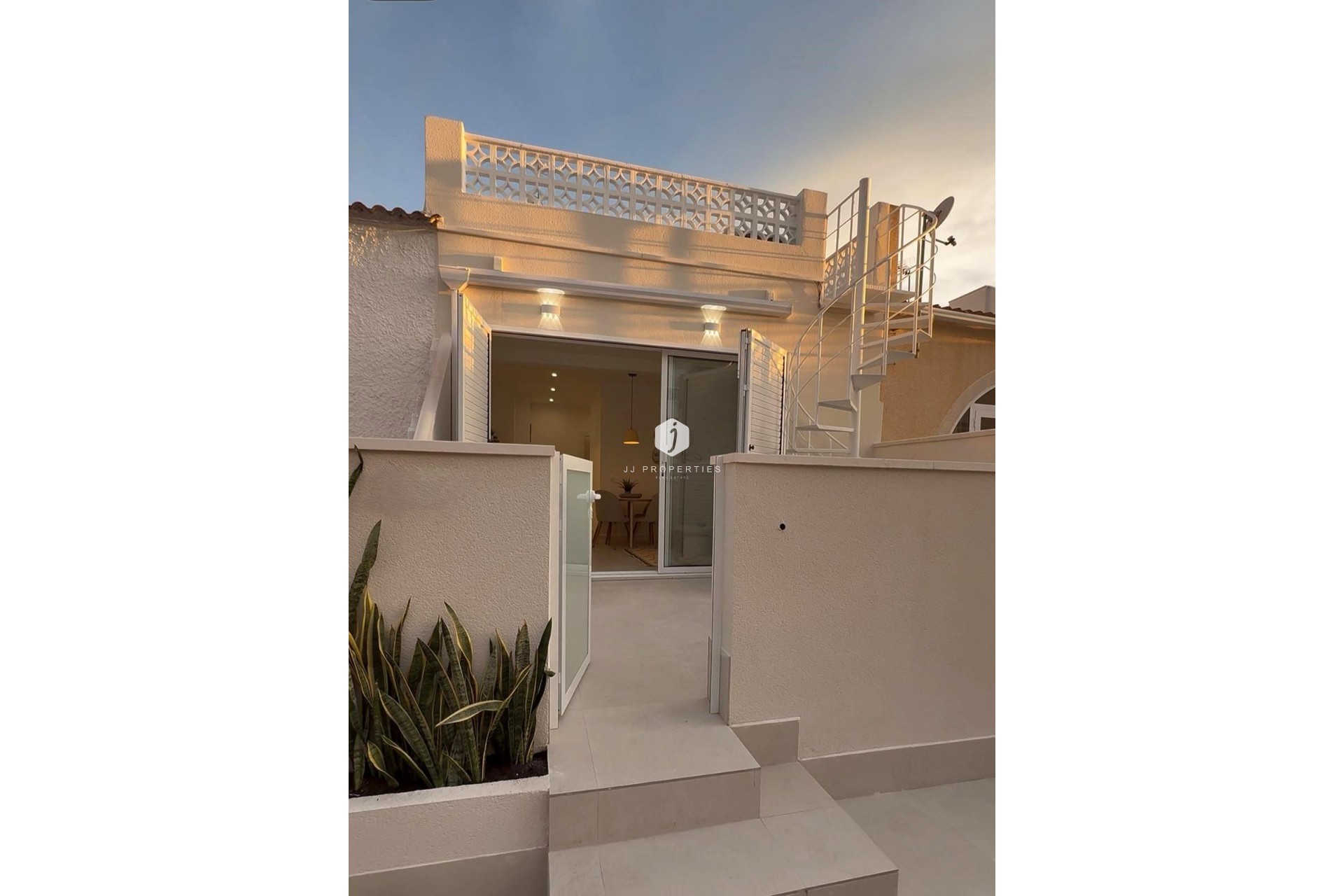 Segunda mano - Villa -
Torrevieja - El chaparral