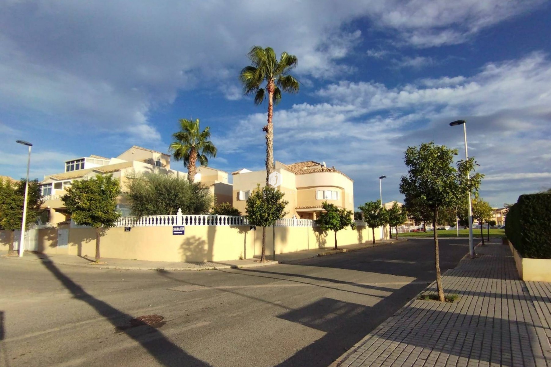 Segunda mano - Villa -
Torrevieja - La Siesta - El Salado - Torreta