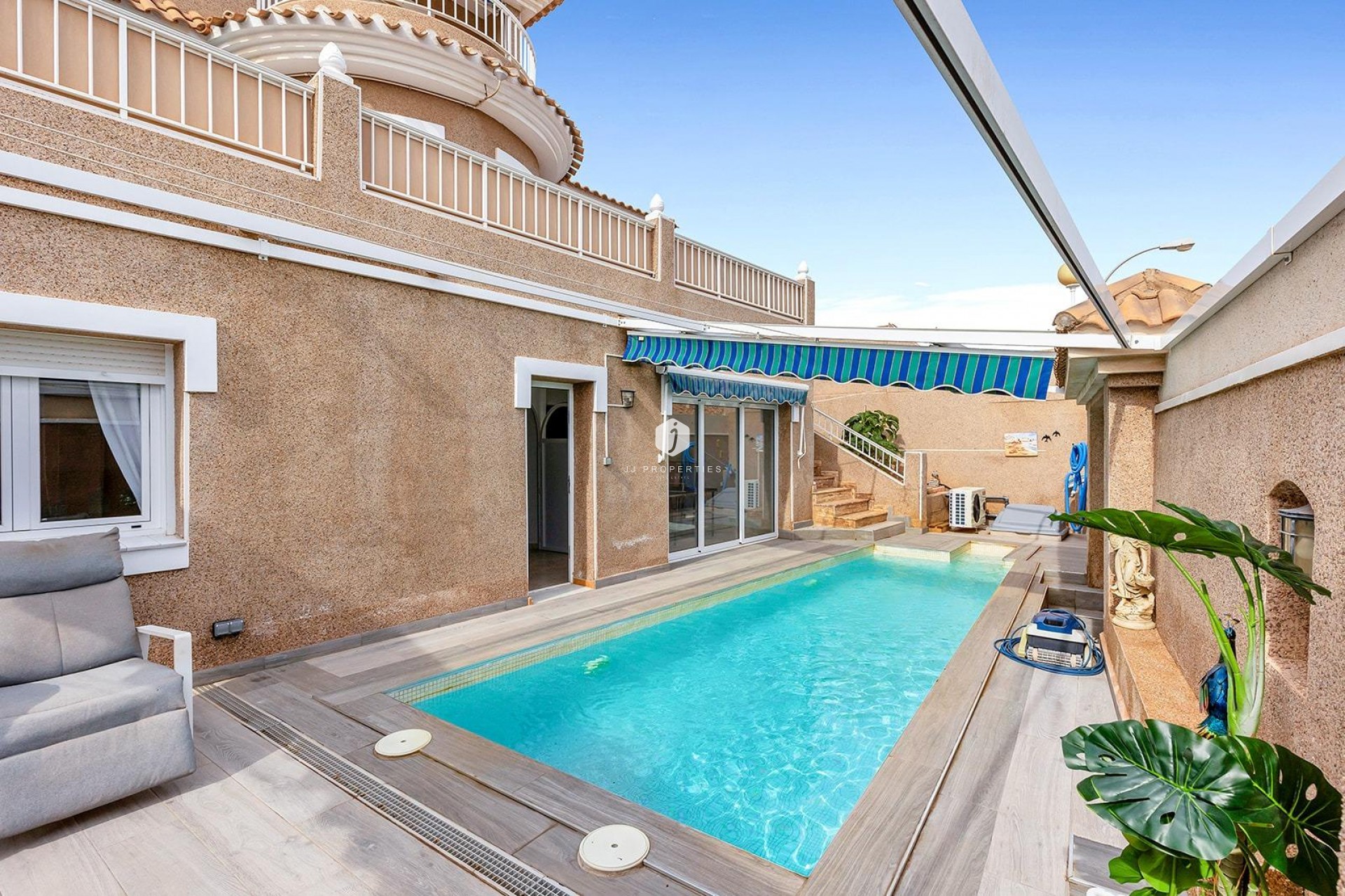 Segunda mano - Villa -
Torrevieja - Los Balcones - Los Altos del Edén