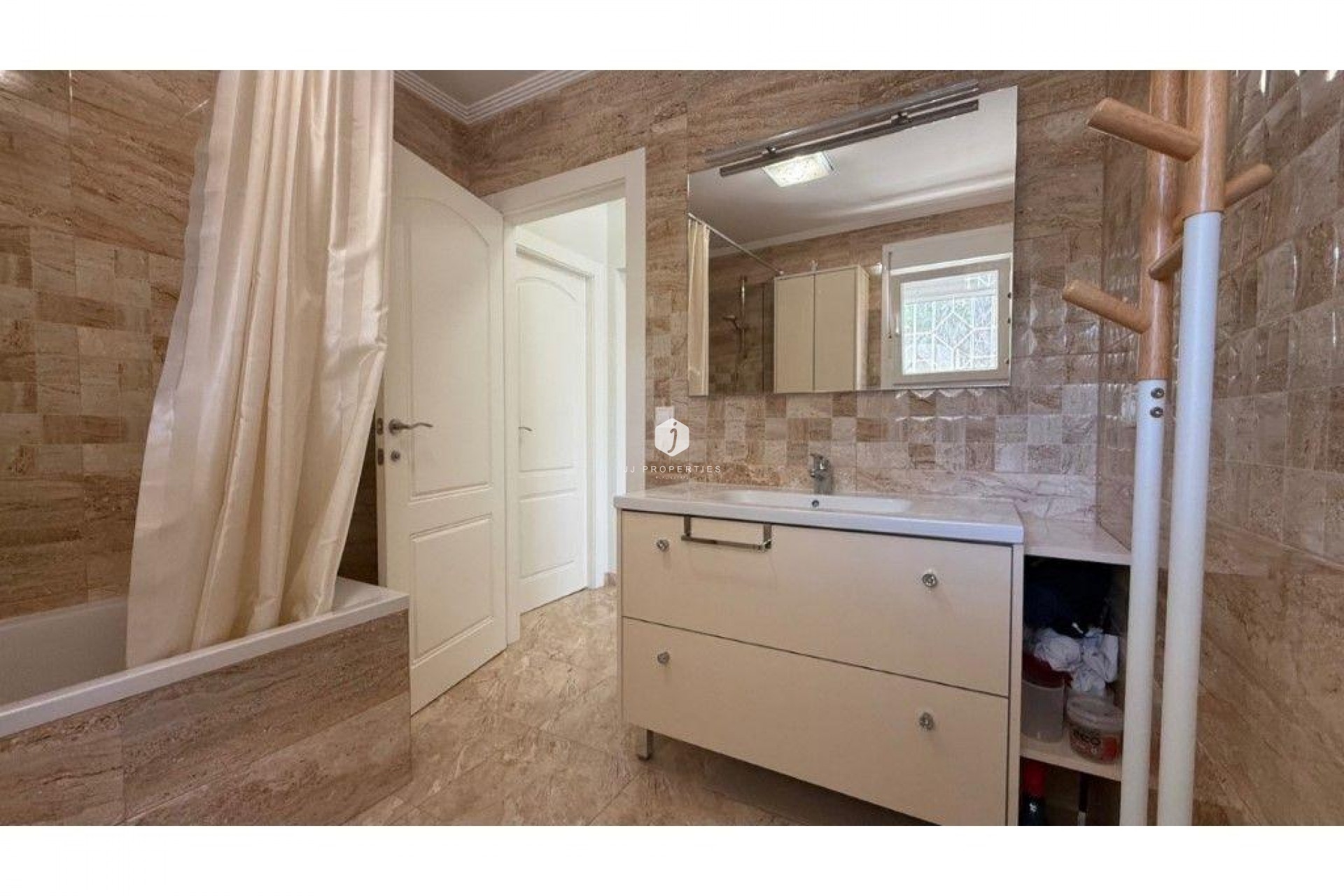 Segunda mano - Villa -
Torrevieja - Los Balcones - Los Altos del Edén