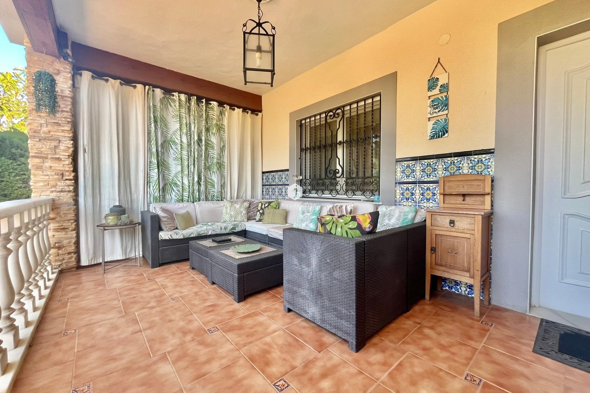Segunda mano - Villa -
Torrevieja - Los Balcones - Los Altos del Edén