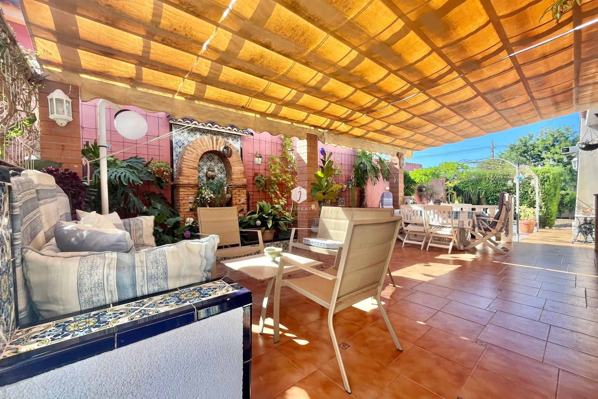 Segunda mano - Villa -
Torrevieja - Los Balcones - Los Altos del Edén