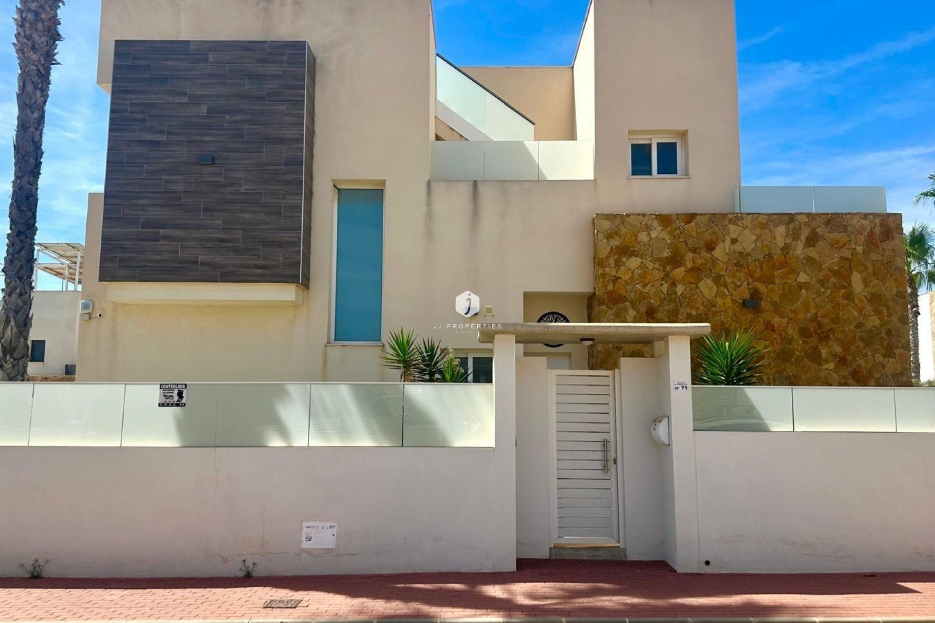 Segunda mano - Villa -
Torrevieja - Miramar - Torre Del Moro