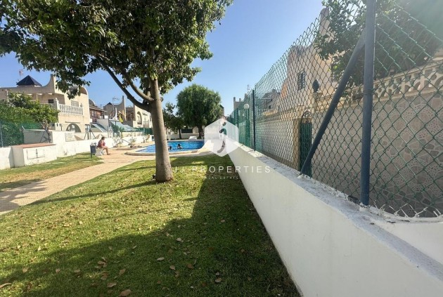 Szalet - Z drugiej ręki - Torrevieja -
                Carrefour