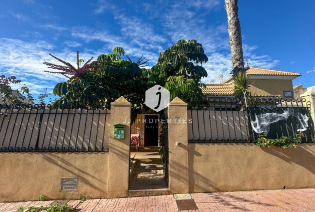 Szalet - Z drugiej ręki - Torrevieja -
                Costa Blanca