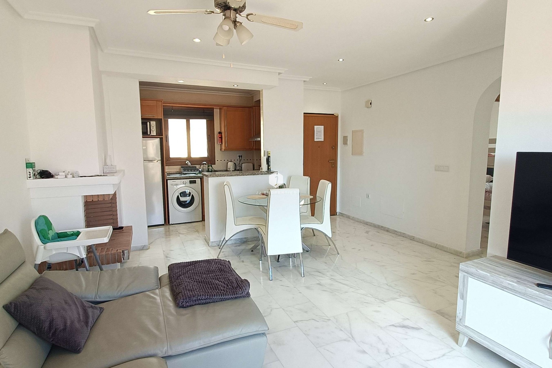 Tweedehands - Appartement / flat -
Algorfa - Inland