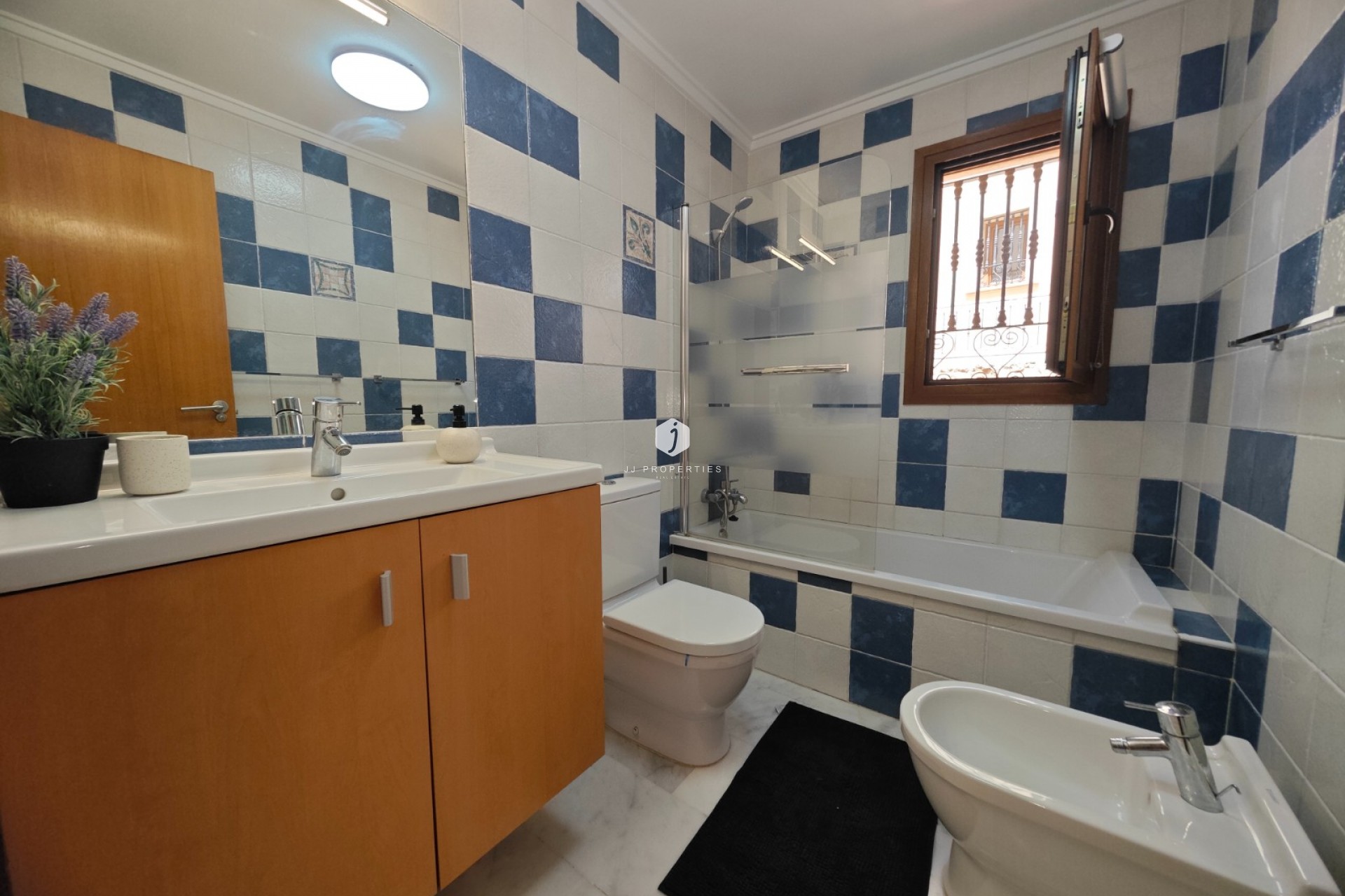 Tweedehands - Appartement / flat -
Algorfa - Inland