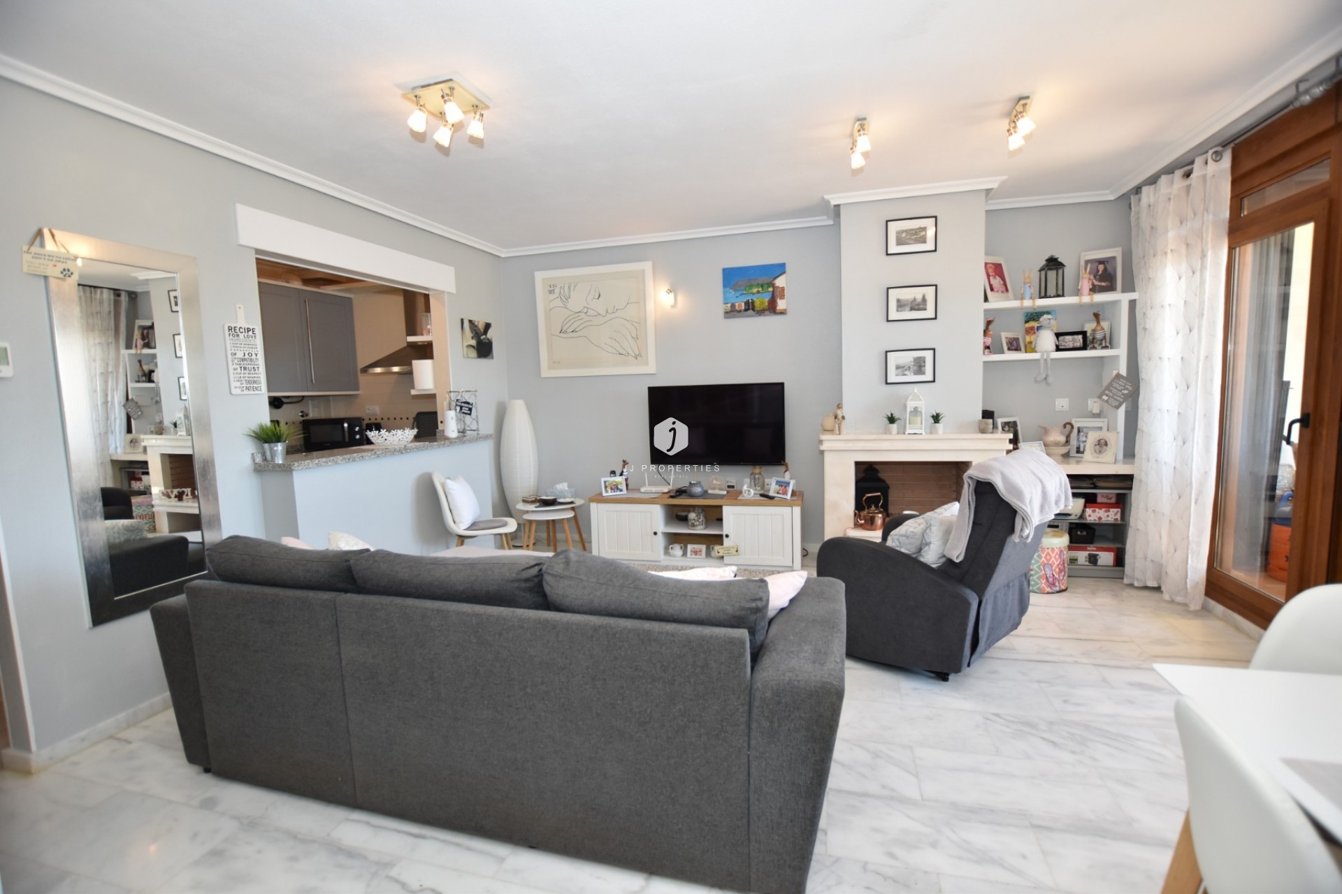Tweedehands - Appartement / flat -
Algorfa - Inland