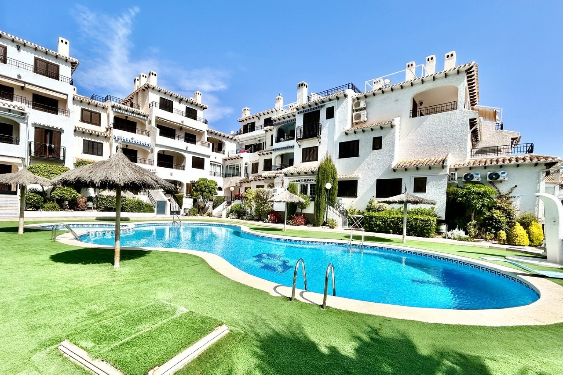 Tweedehands - Appartement / flat -
Cabo Roig - Costa Blanca