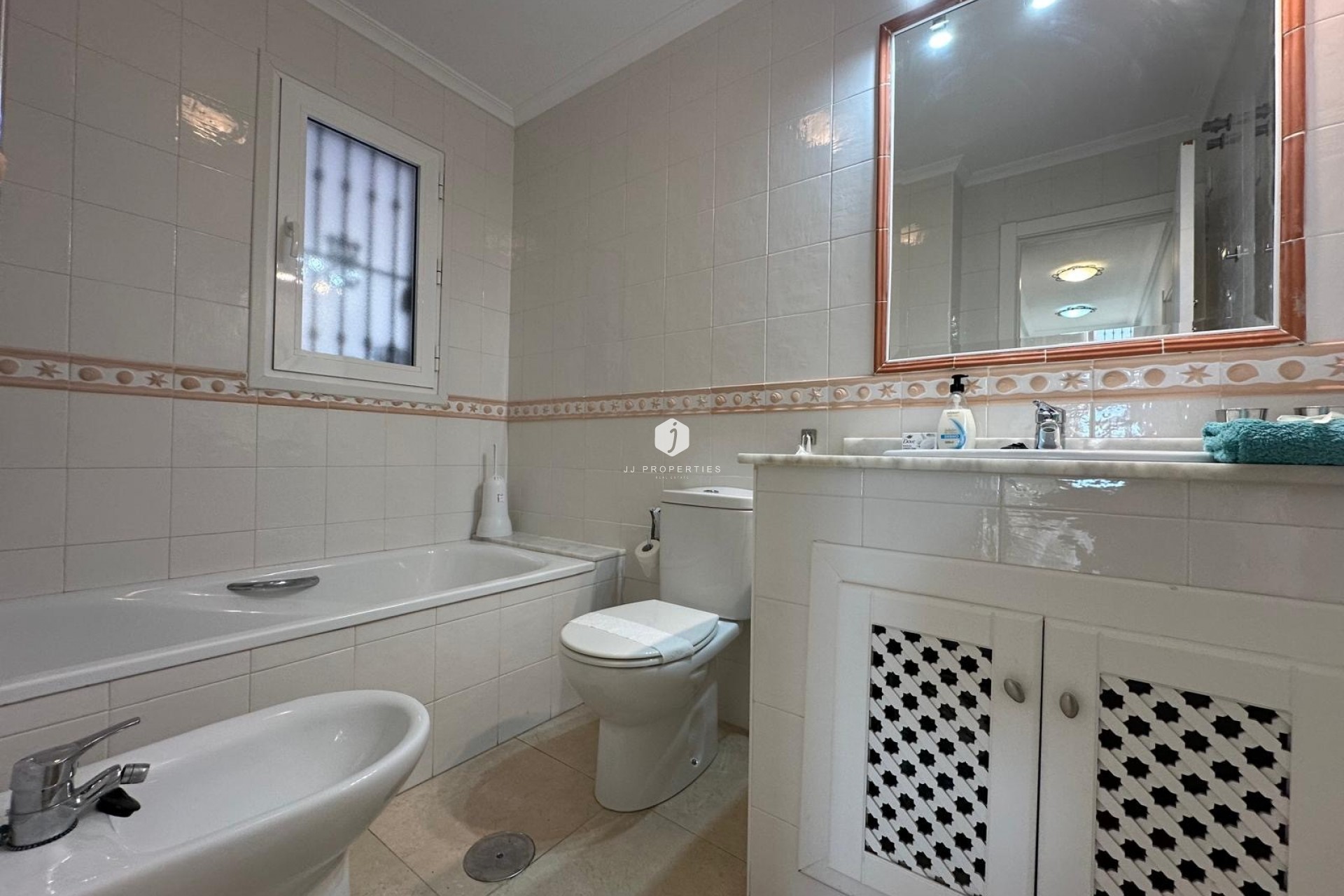 Tweedehands - Appartement / flat -
Campoamor - Costa Blanca