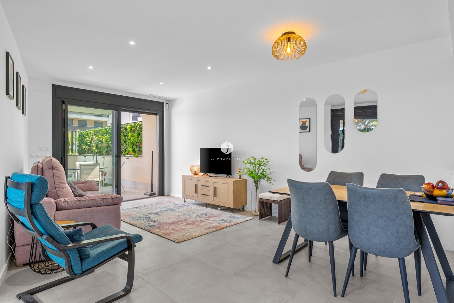 Tweedehands - Appartement / flat -
Dehesa de Campoamor - Costa Blanca